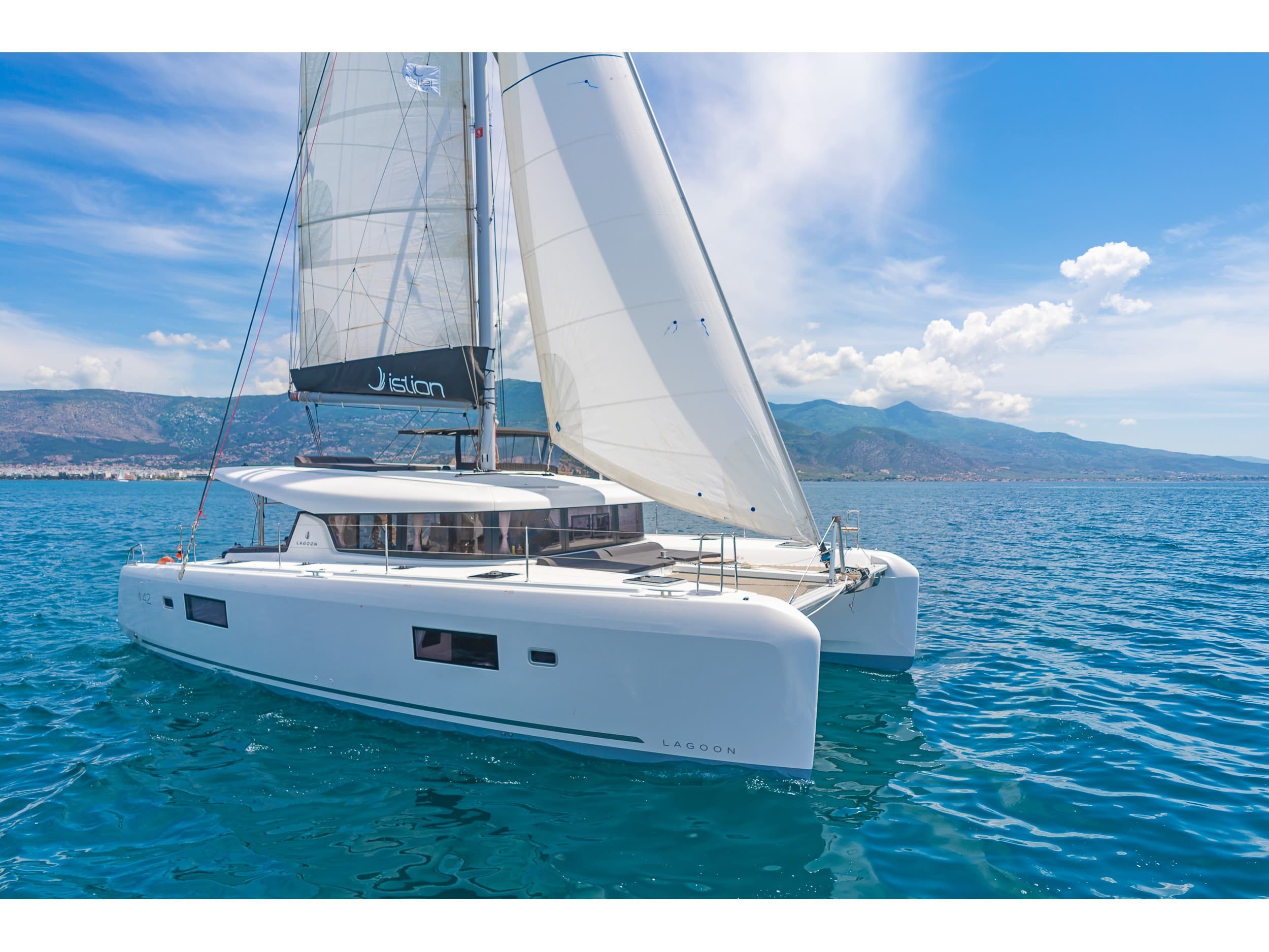 Lagoon 42 Aurora