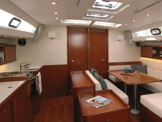 Beneteau Oceanis 50 – bilde 4 av 11