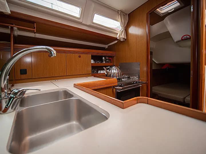 Jeanneau Sun Odyssey 42 i Mila – bilde 3 av 27