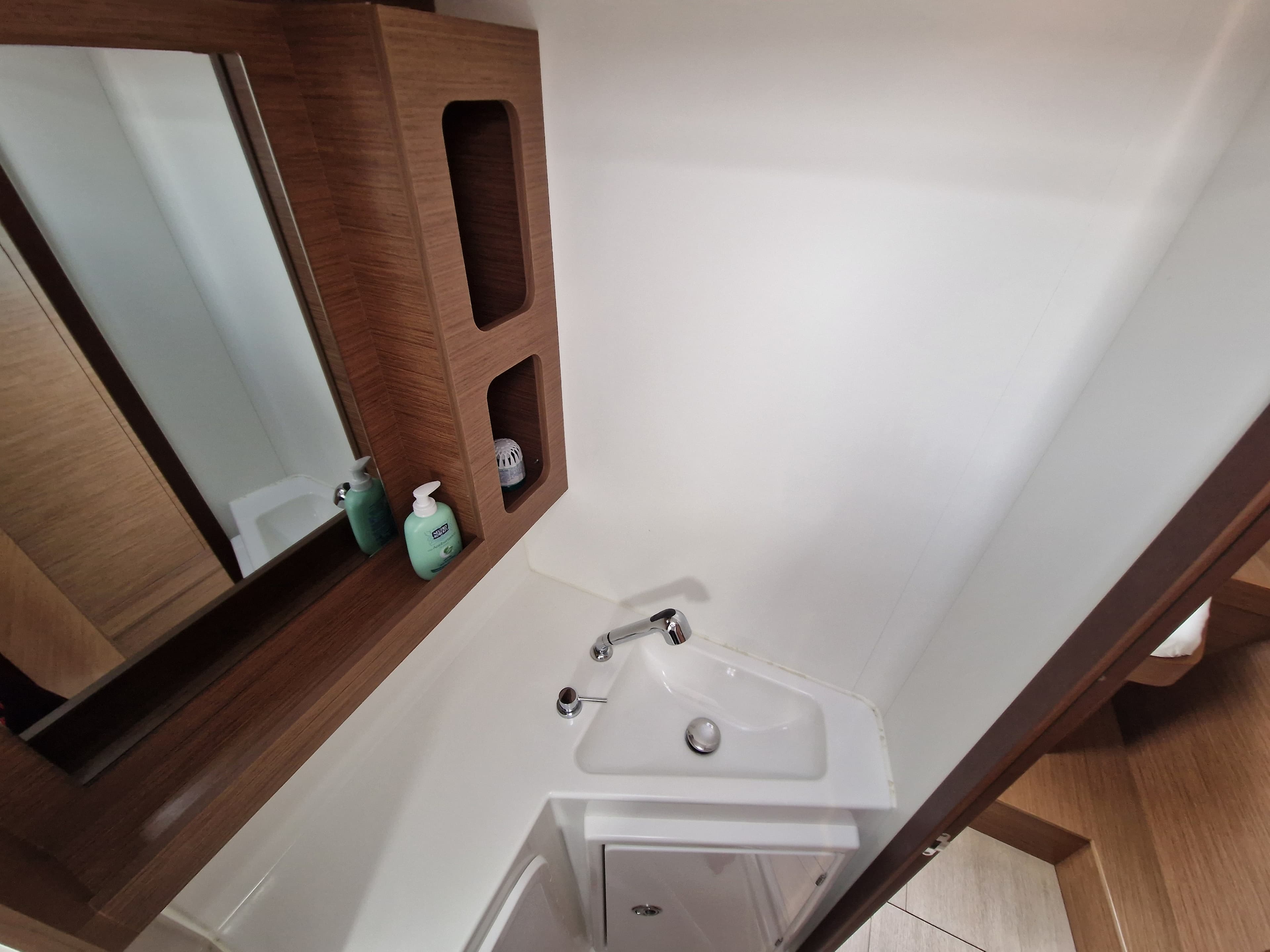 Lagoon 42 Kireina – bilde 5 av 88