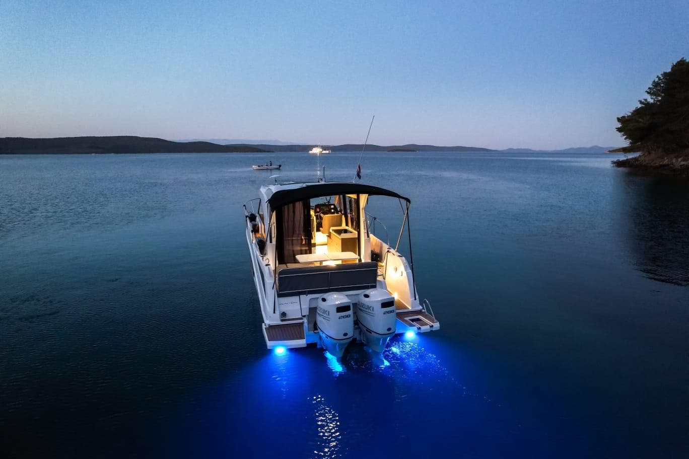 Beneteau Antares 9 OB M & N – bilde 3 av 15