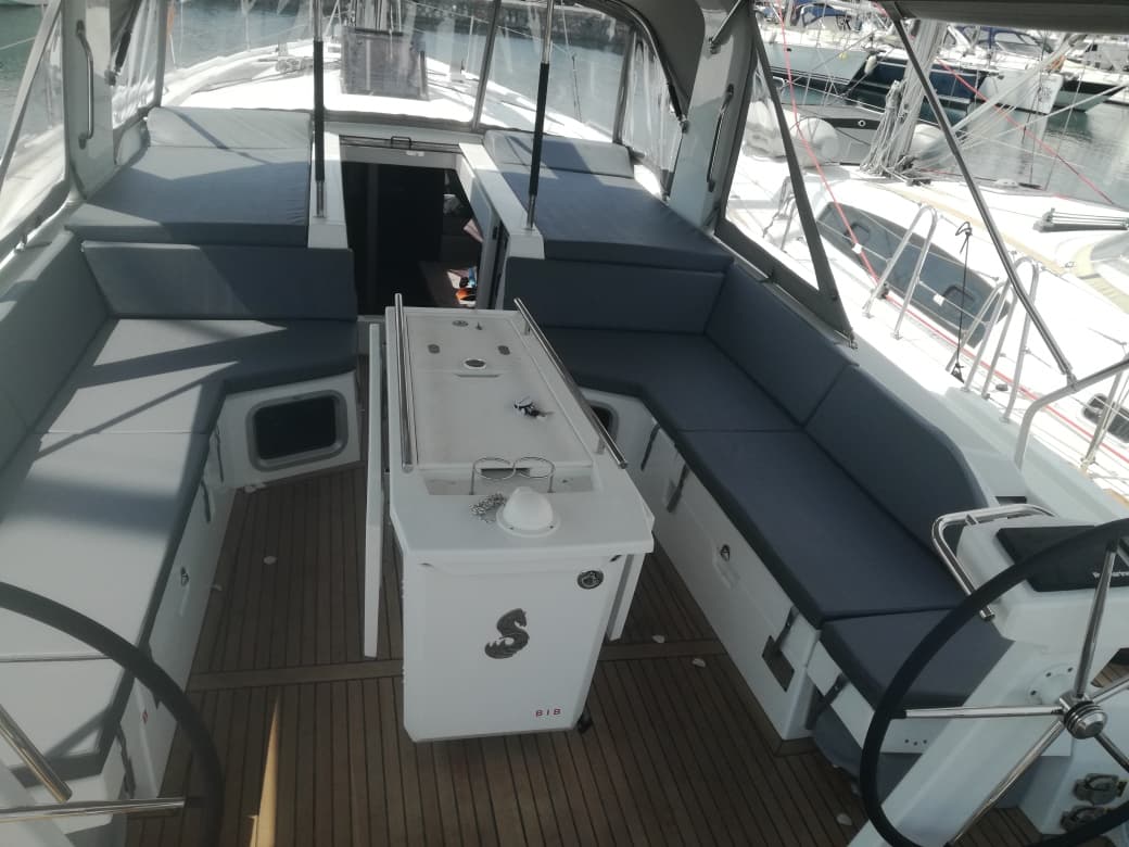 Beneteau Oceanis 51.1 Aeolian Muse – bilde 3 av 7