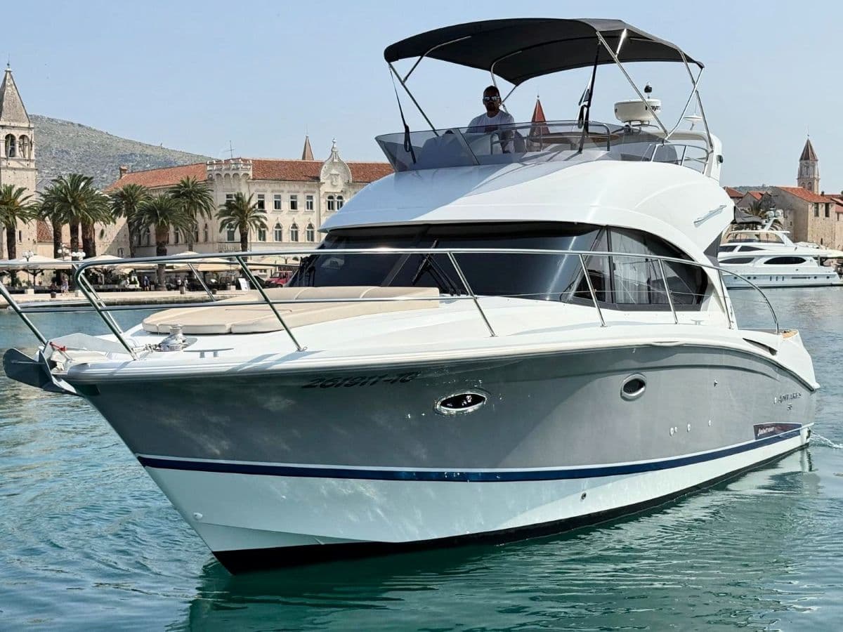 Beneteau Antares 36