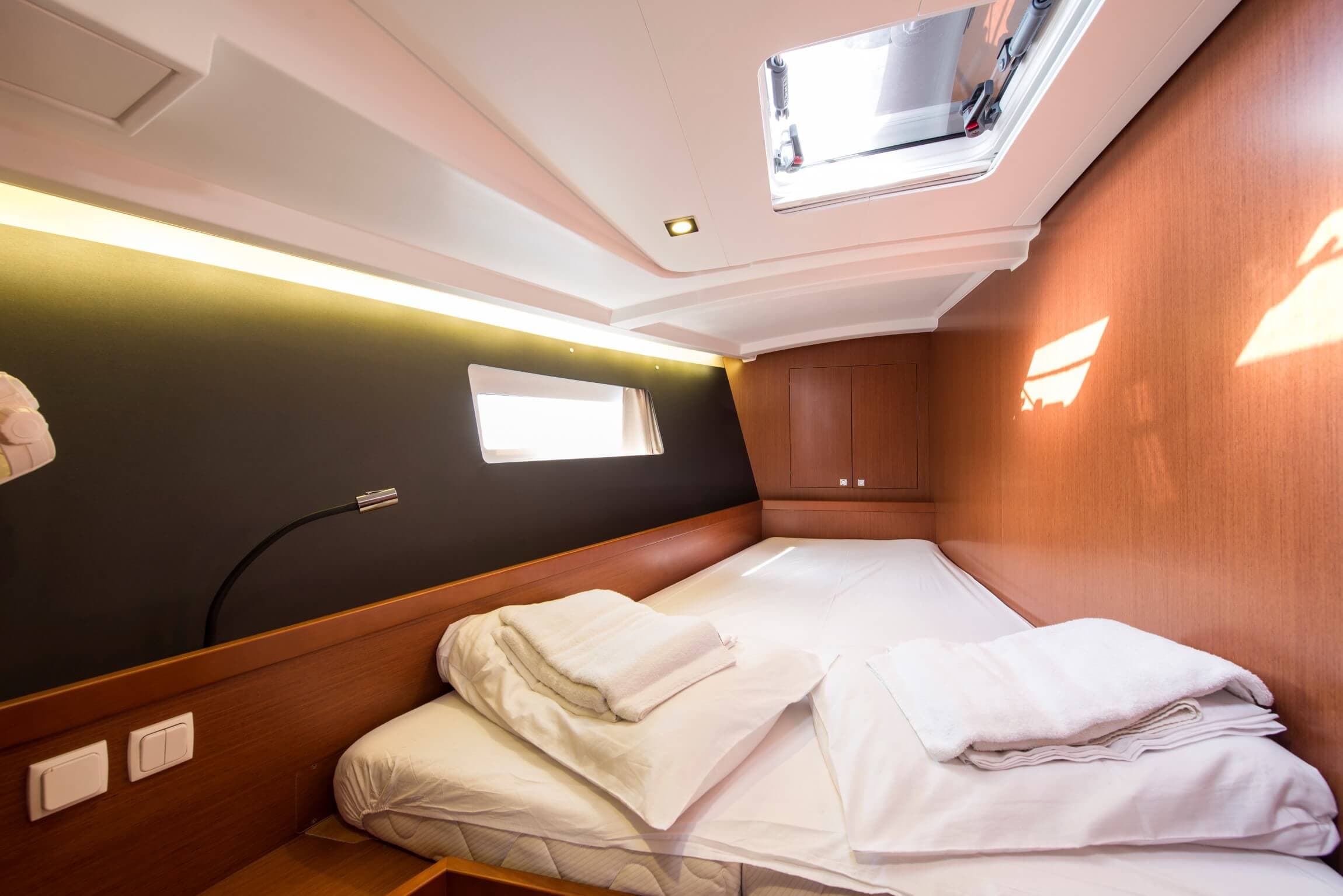 Beneteau Oceanis 45 Rafaella – bilde 4 av 21