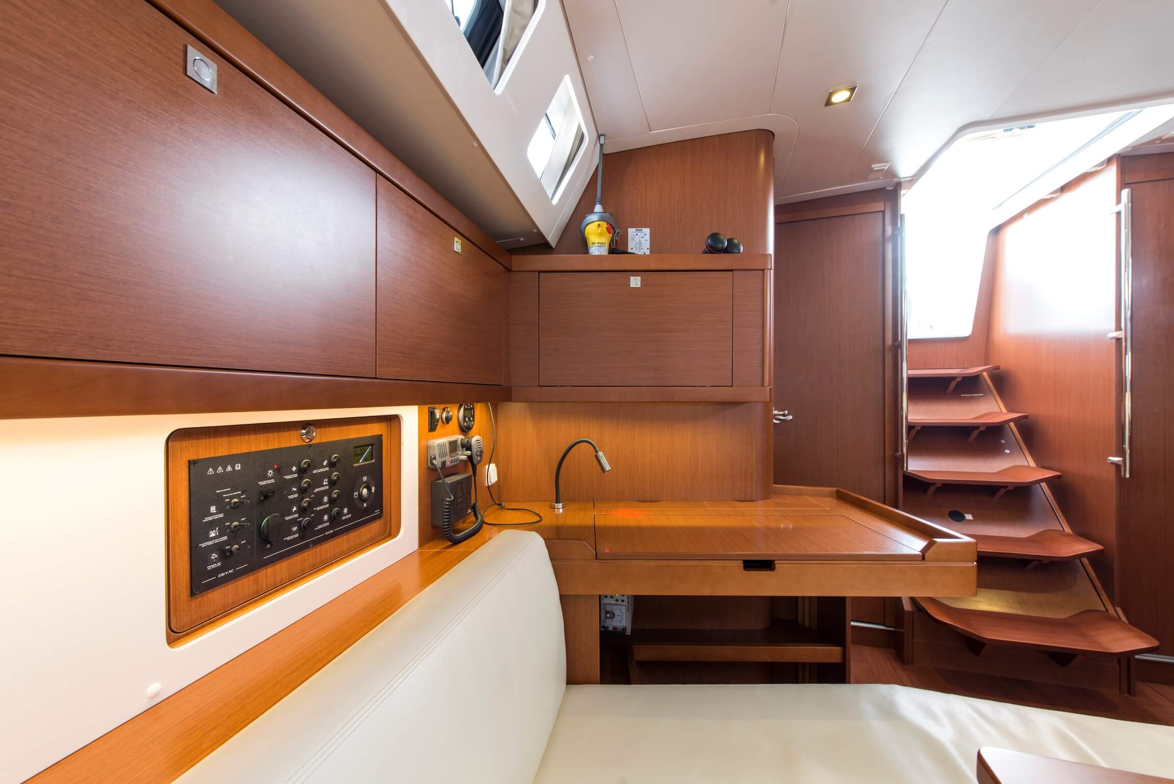 Beneteau Oceanis 45 Rafaella – bilde 2 av 21