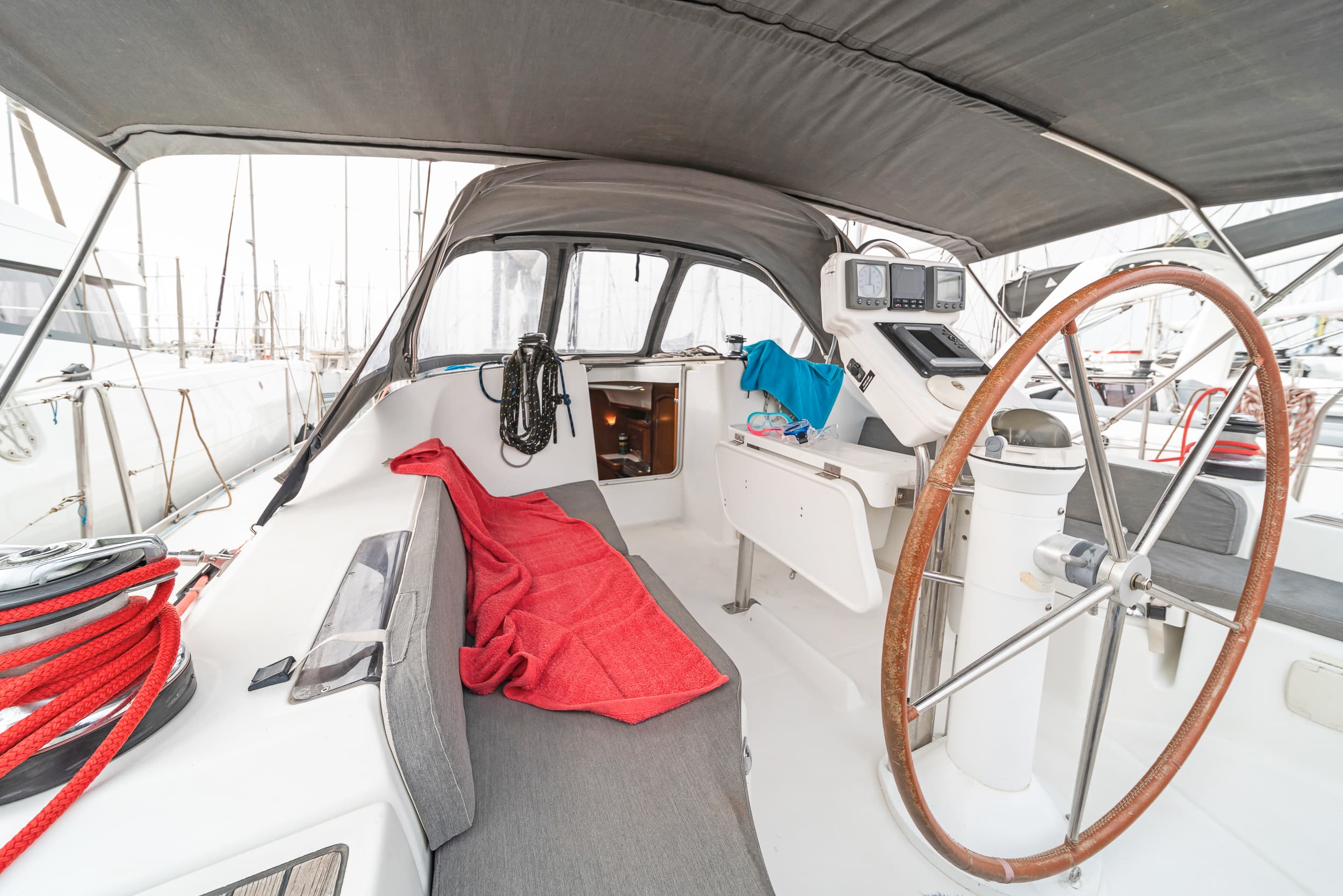 Beneteau Oceanis 393 Milica – bilde 4 av 15