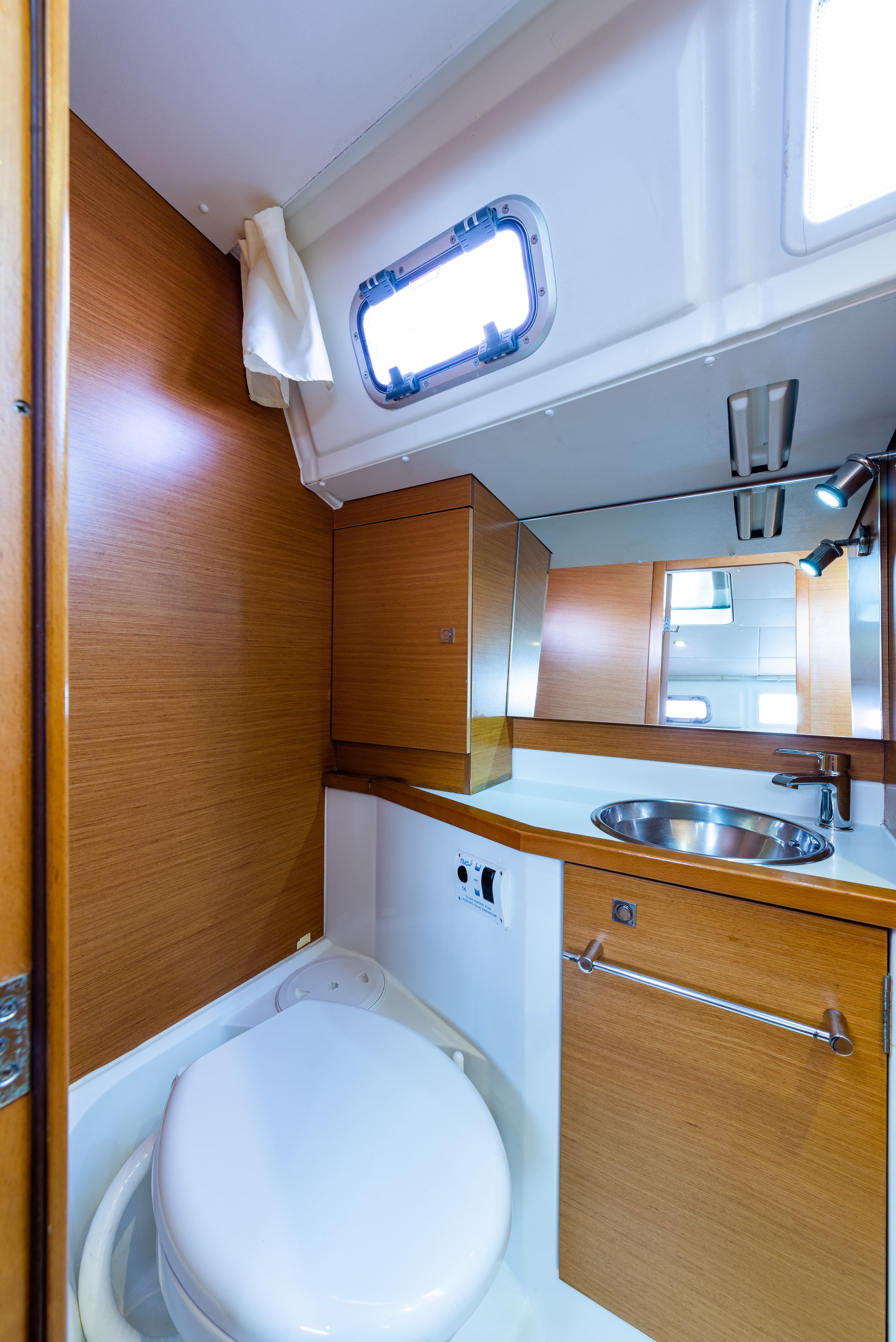 Jeanneau Sun Odyssey 379 Amor Fati – bilde 4 av 36