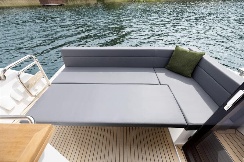 Sealine C335 Min Maity – bilde 2 av 10