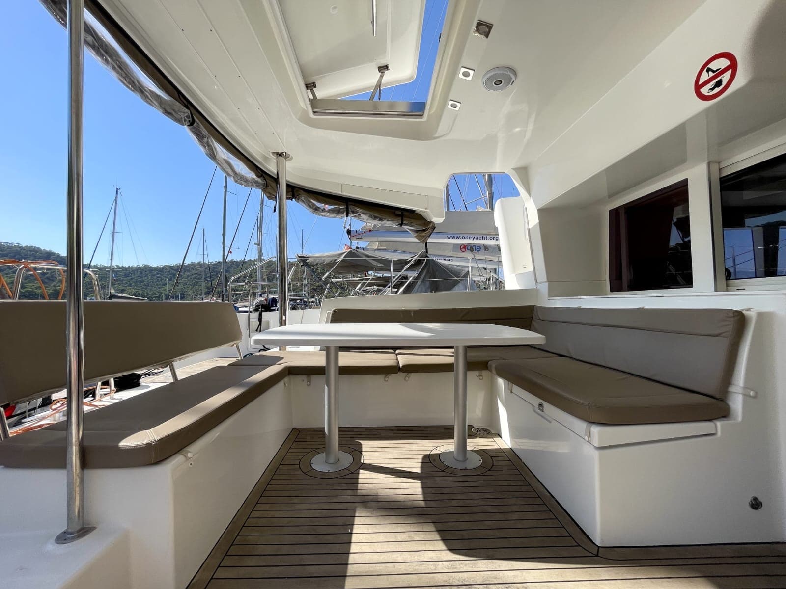 Lagoon 450 Fly AF-L450F – bilde 3 av 14