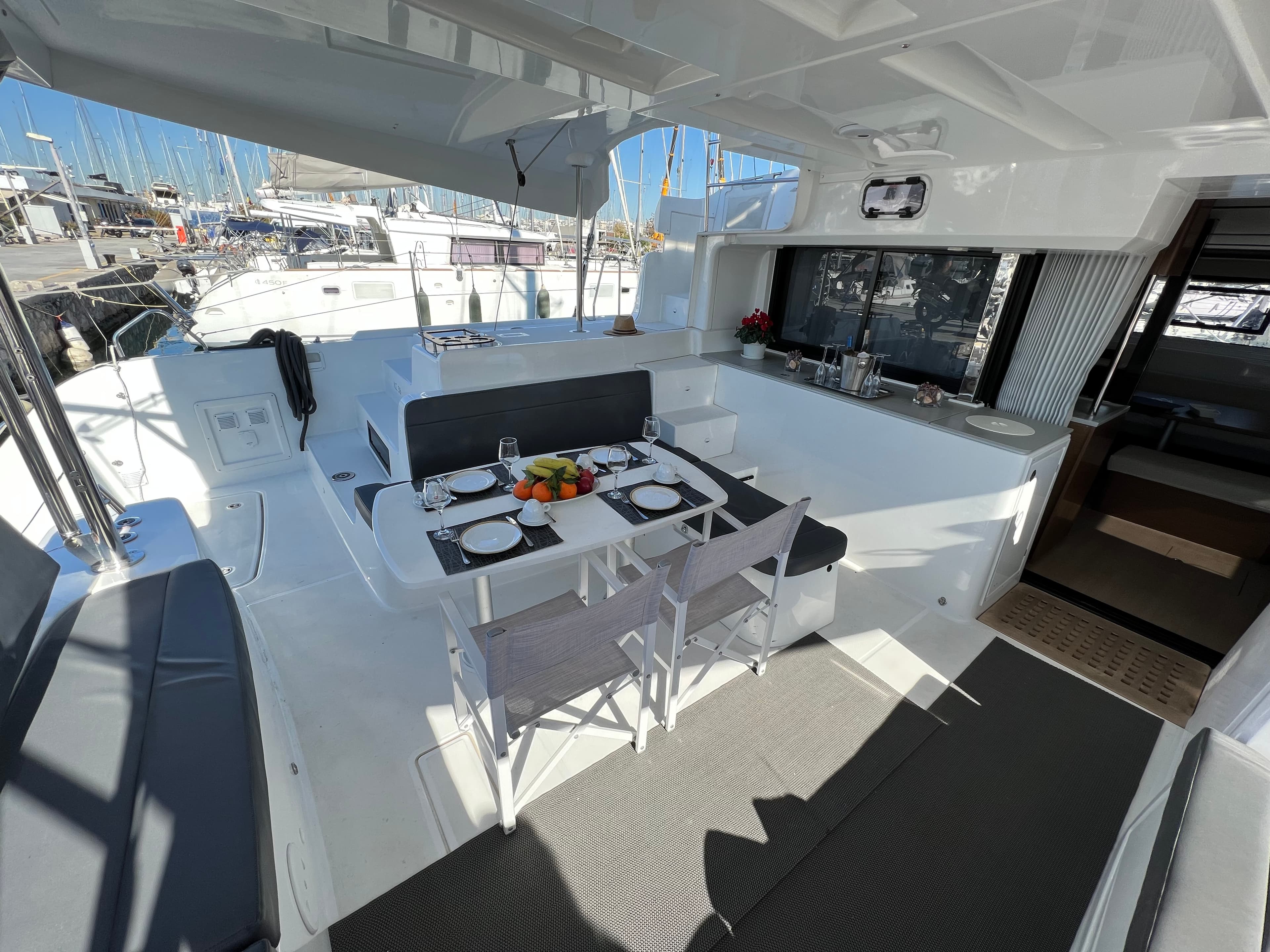 Lagoon 46 KALISI MOU (air condition, generator, water maker)    _Skippered Only_ – bilde 2 av 21