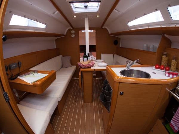 Jeanneau Sun Odyssey 33i Mare Doro – bilde 3 av 10