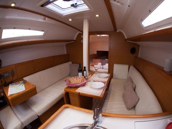 Jeanneau Sun Odyssey 33i Mare Doro – bilde 4 av 10