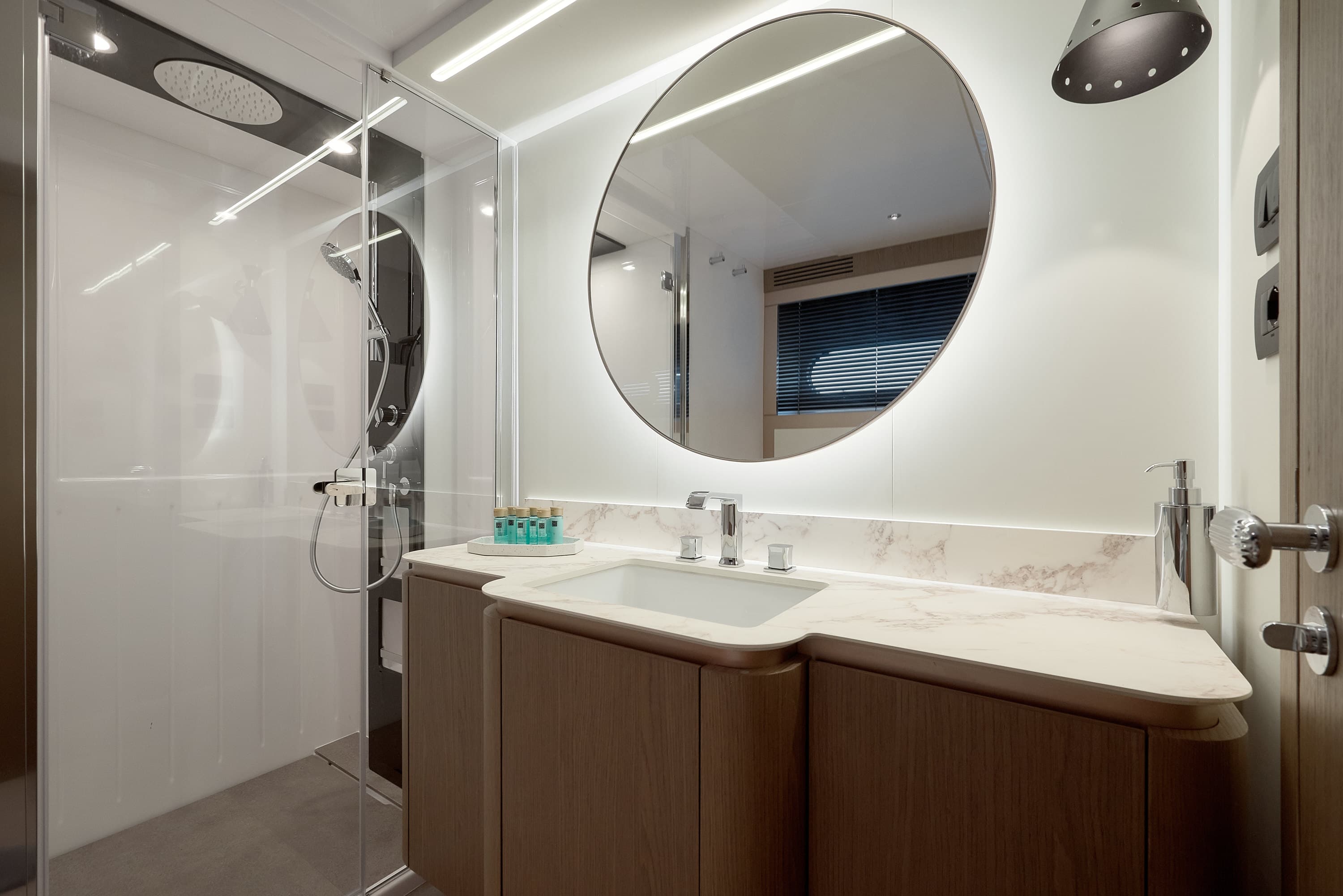 Azimut Magellano 66 AVA II – bilde 4 av 95