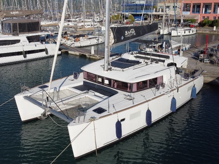 Lagoon 450 Fly Mary One