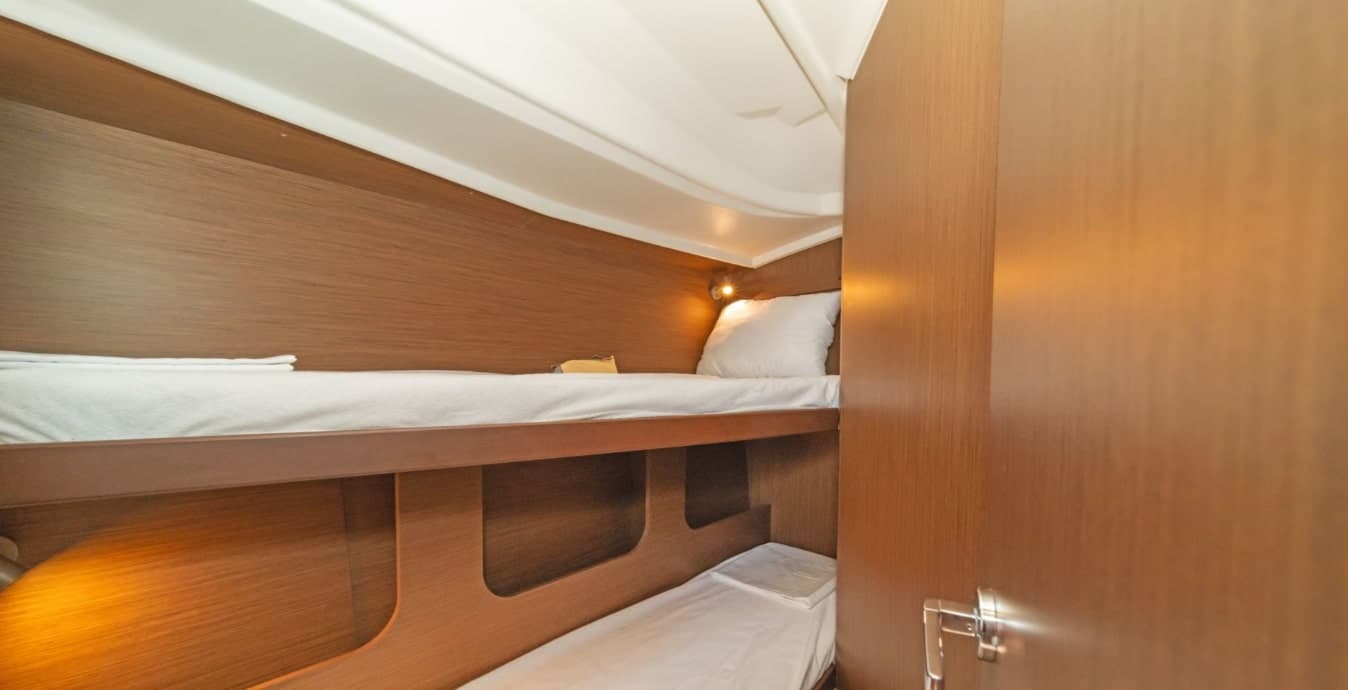 Beneteau Oceanis 40.1 Roza – bilde 2 av 9