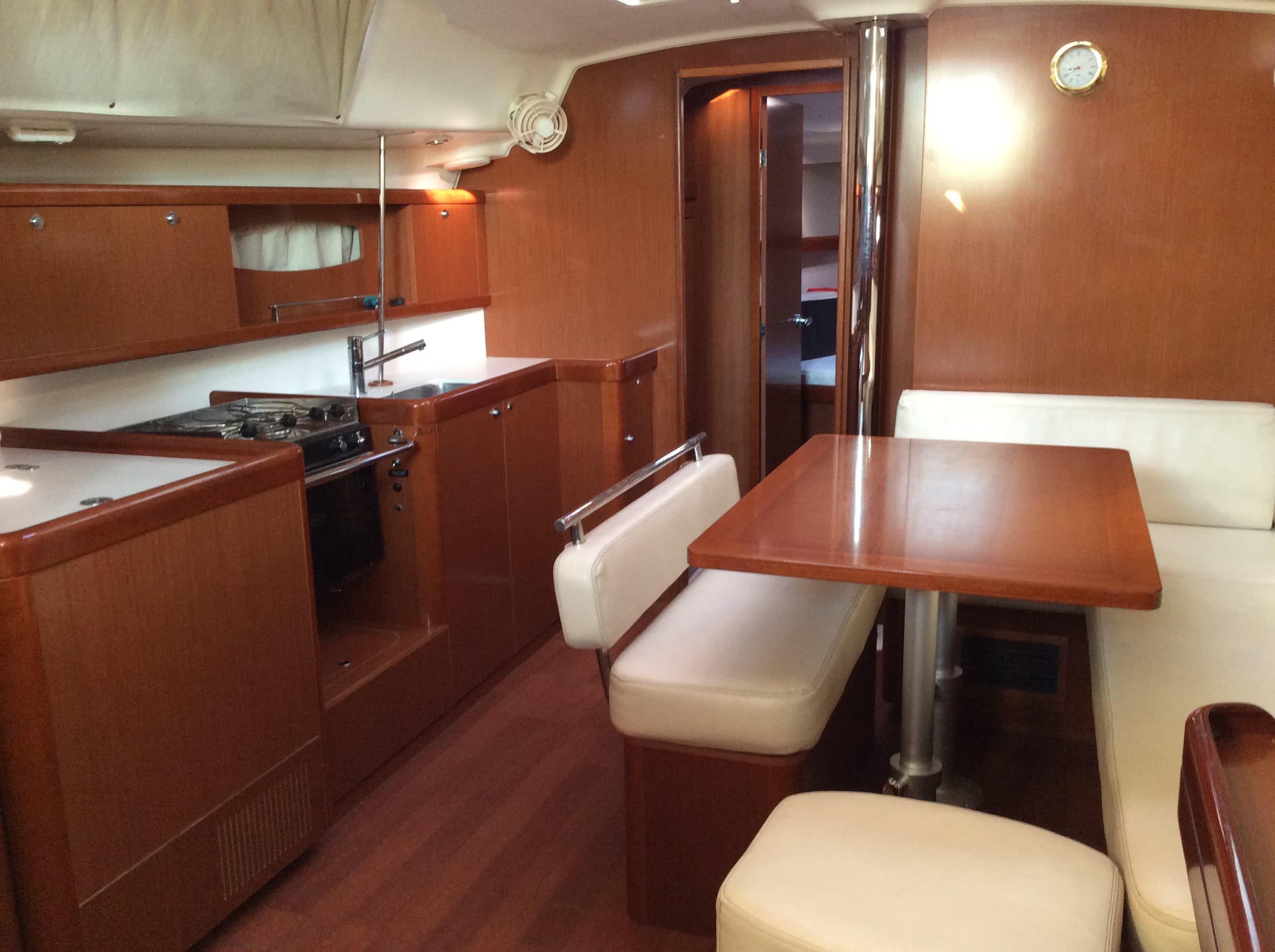 Beneteau Oceanis 43 Seacret – bilde 4 av 10