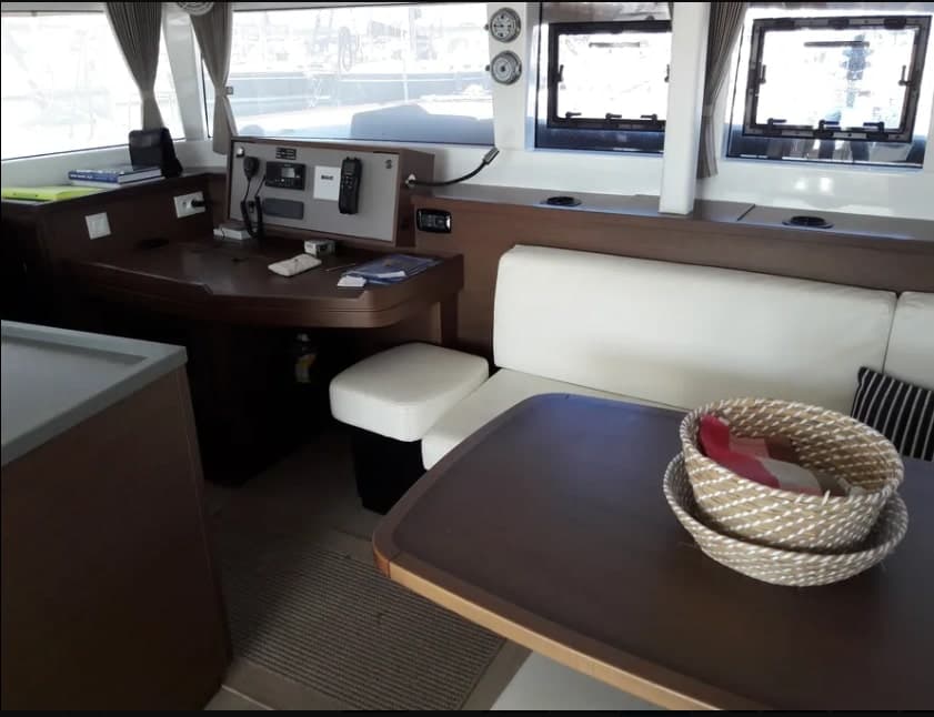 Lagoon 450 Fly Solstice – bilde 2 av 14