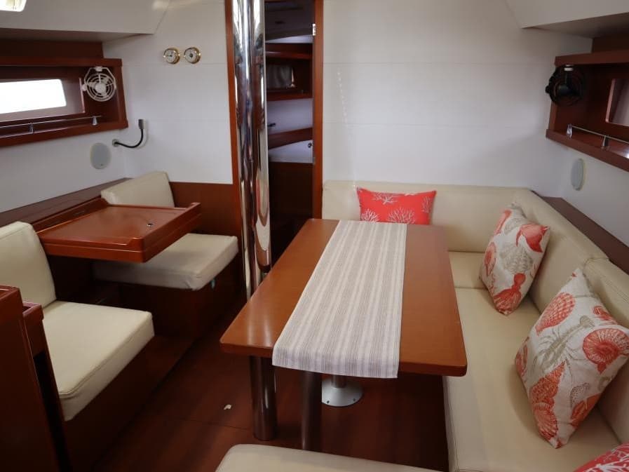 Beneteau Oceanis 41 Ecstasea – bilde 3 av 7