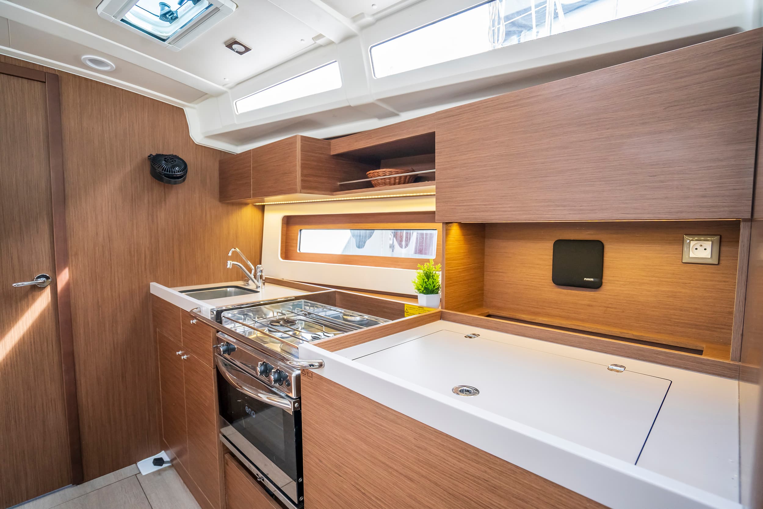 Beneteau Oceanis 37.1 First Dream – bilde 2 av 17