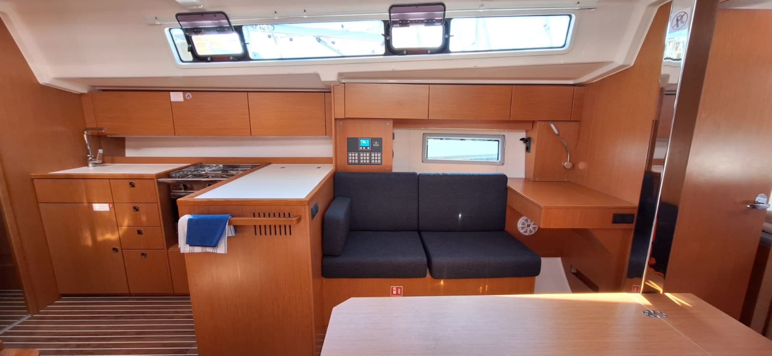 Bavaria C38 Papagena – bilde 4 av 13