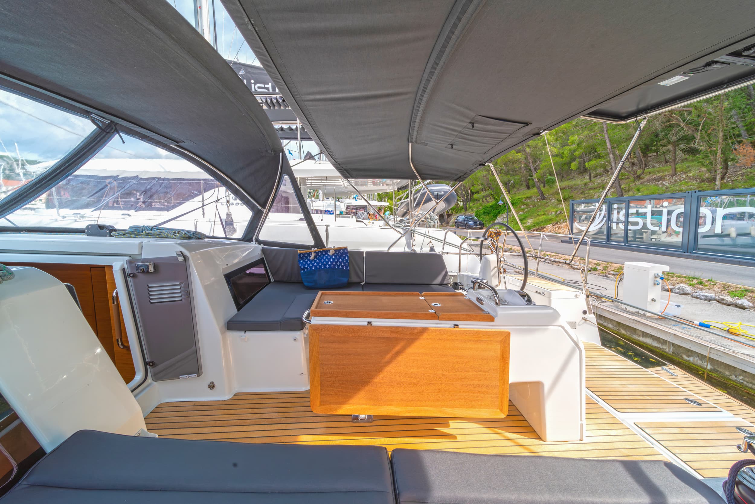 Jeanneau Sun Odyssey 490 First Ride – bilde 3 av 16