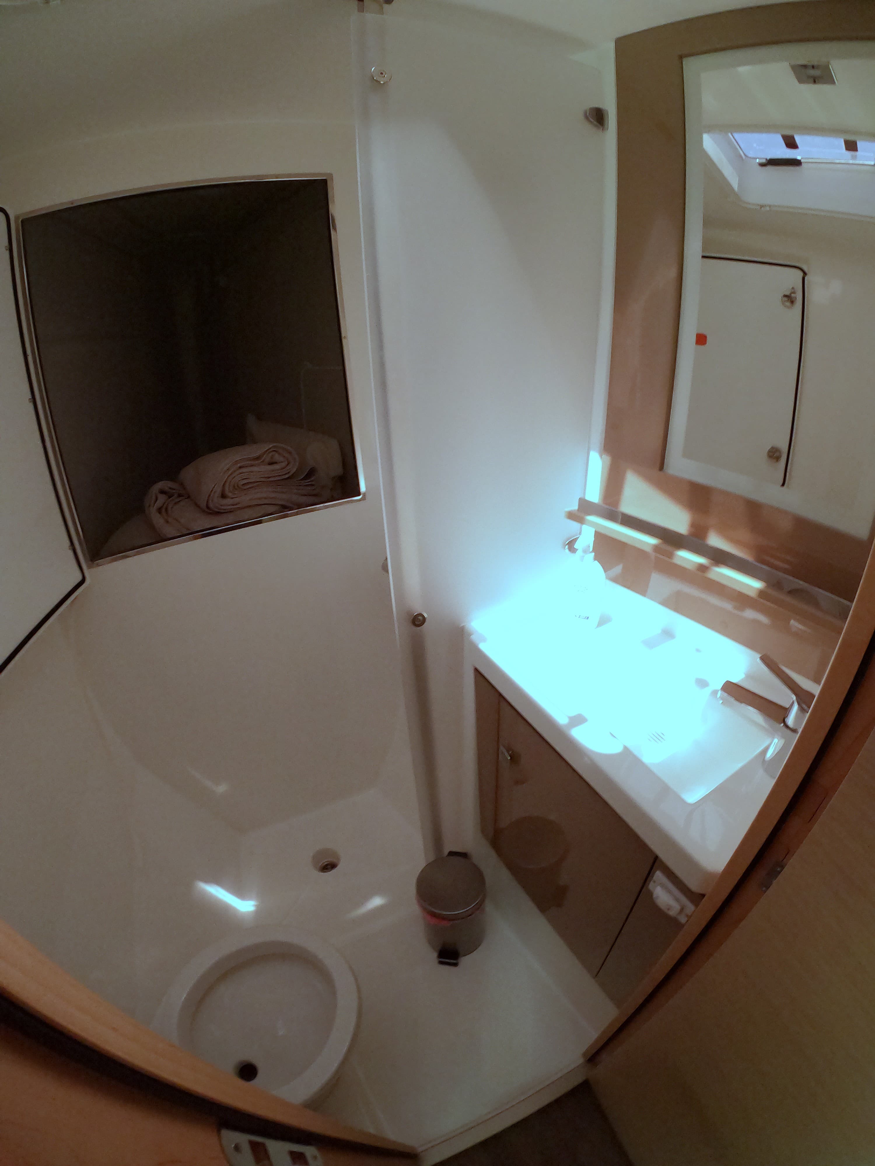 Fountaine Pajot Saona 47 Premium – bilde 3 av 80