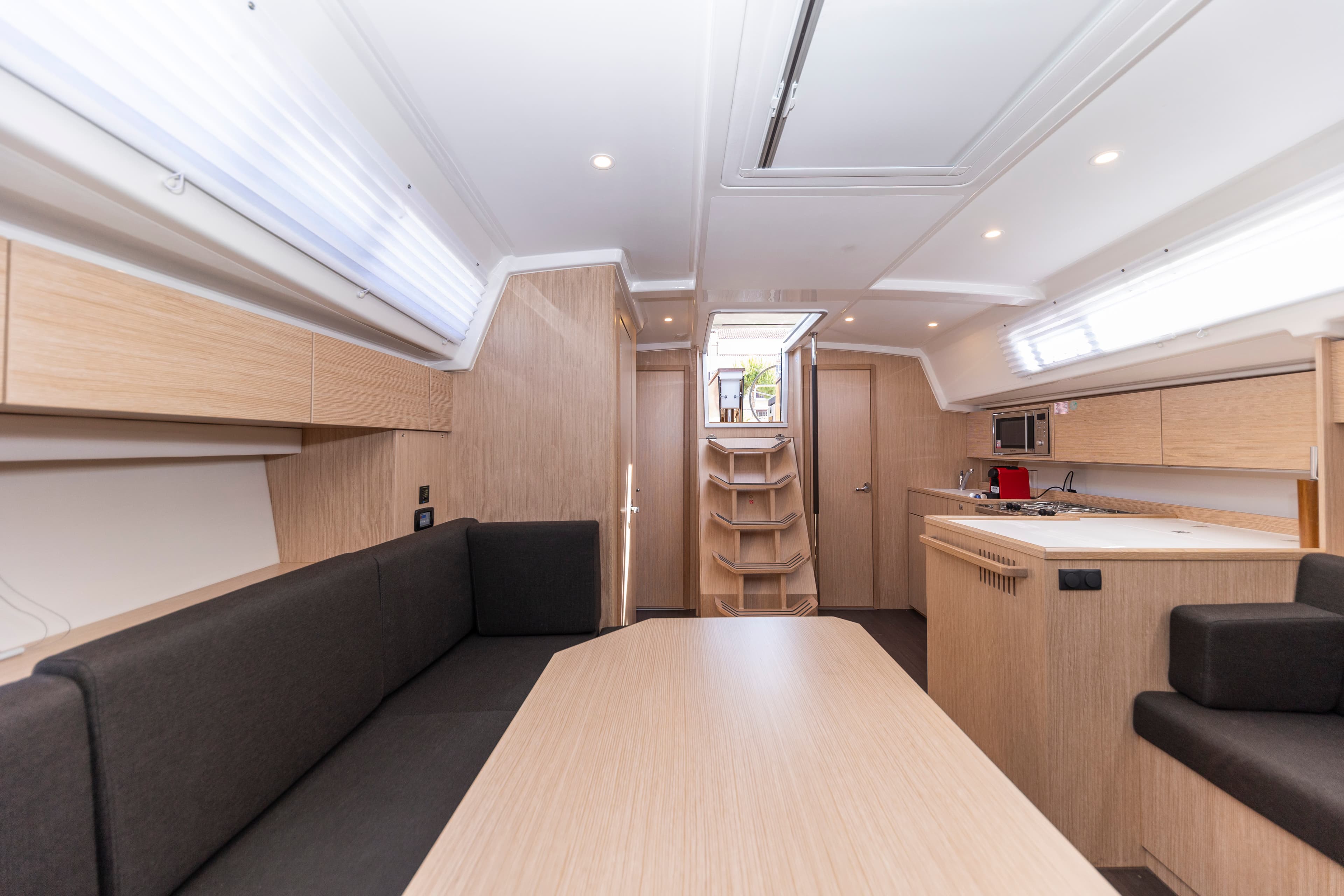 Bavaria C42 Maraschino – bilde 4 av 33