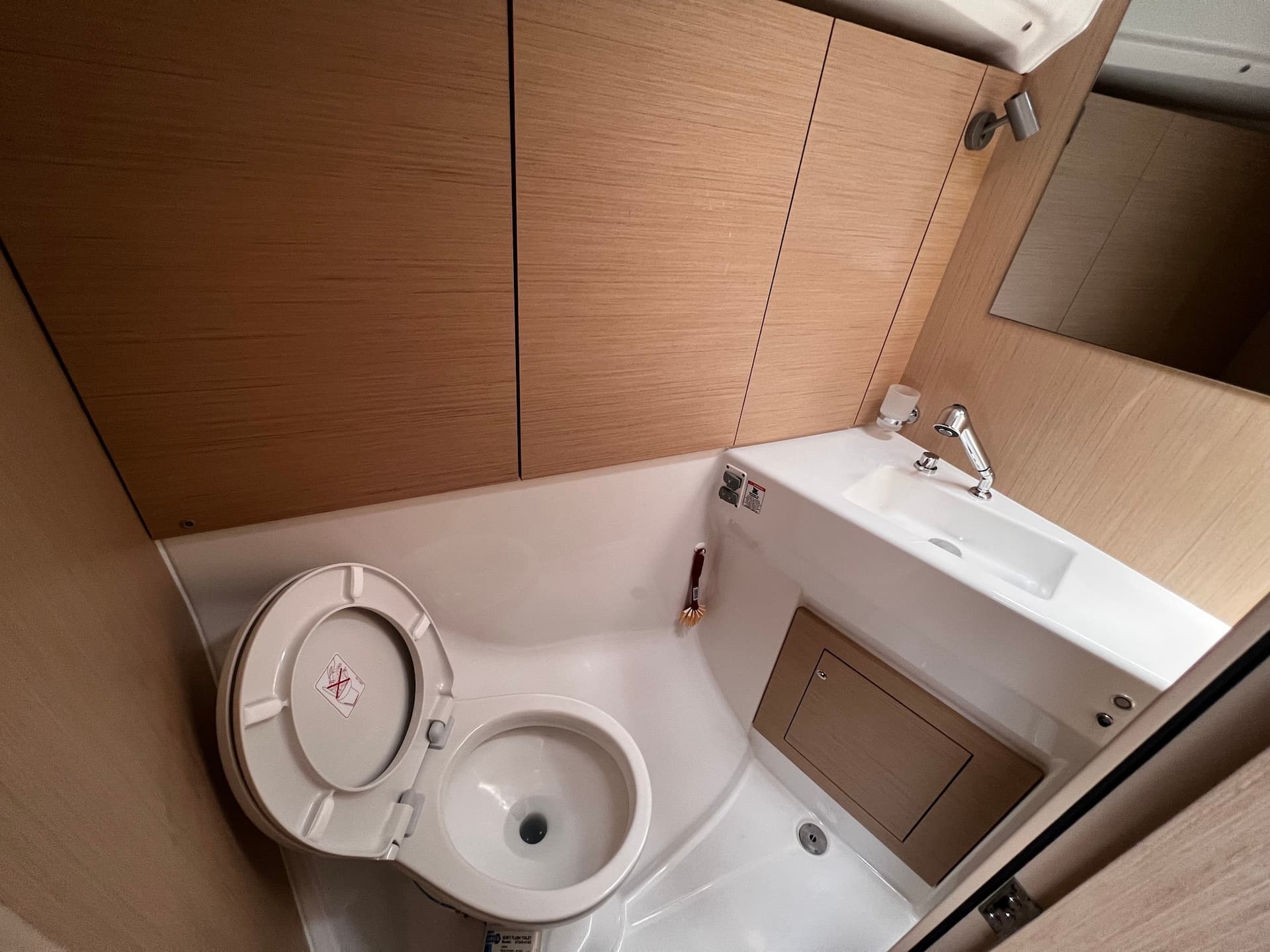 Beneteau Oceanis 40.1 Elizabeth – bilde 4 av 11