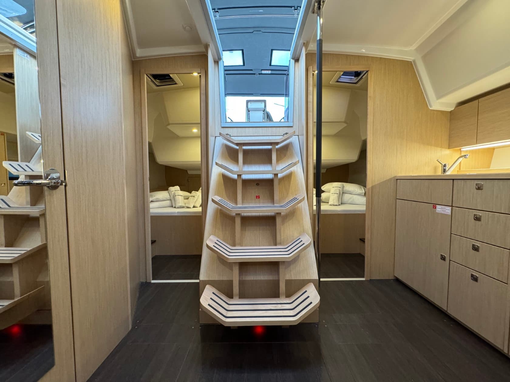 Bavaria C42 Ivana – bilde 5 av 43