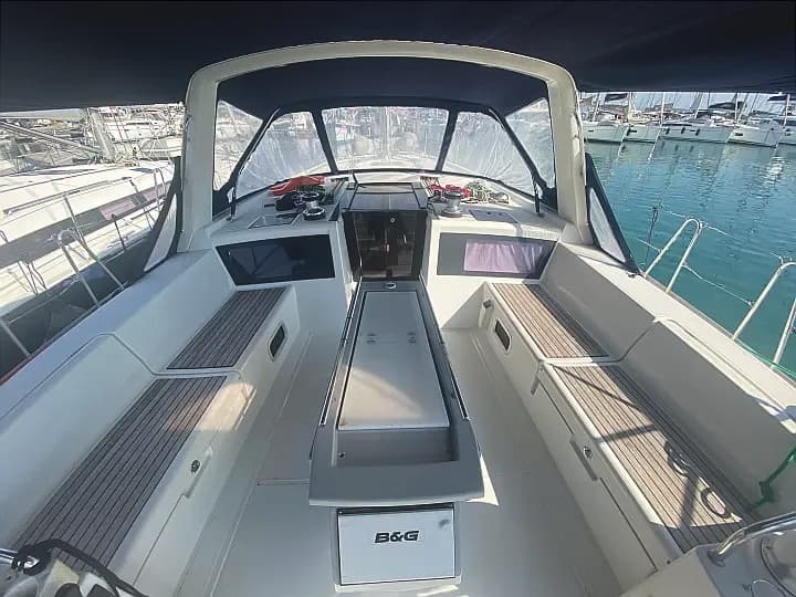 Beneteau Oceanis 48 Bandol – bilde 3 av 5