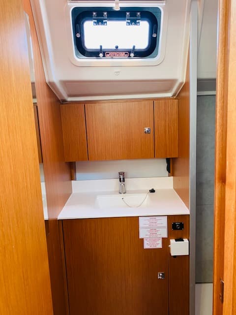 Bavaria C42 Sakura J – bilde 2 av 6