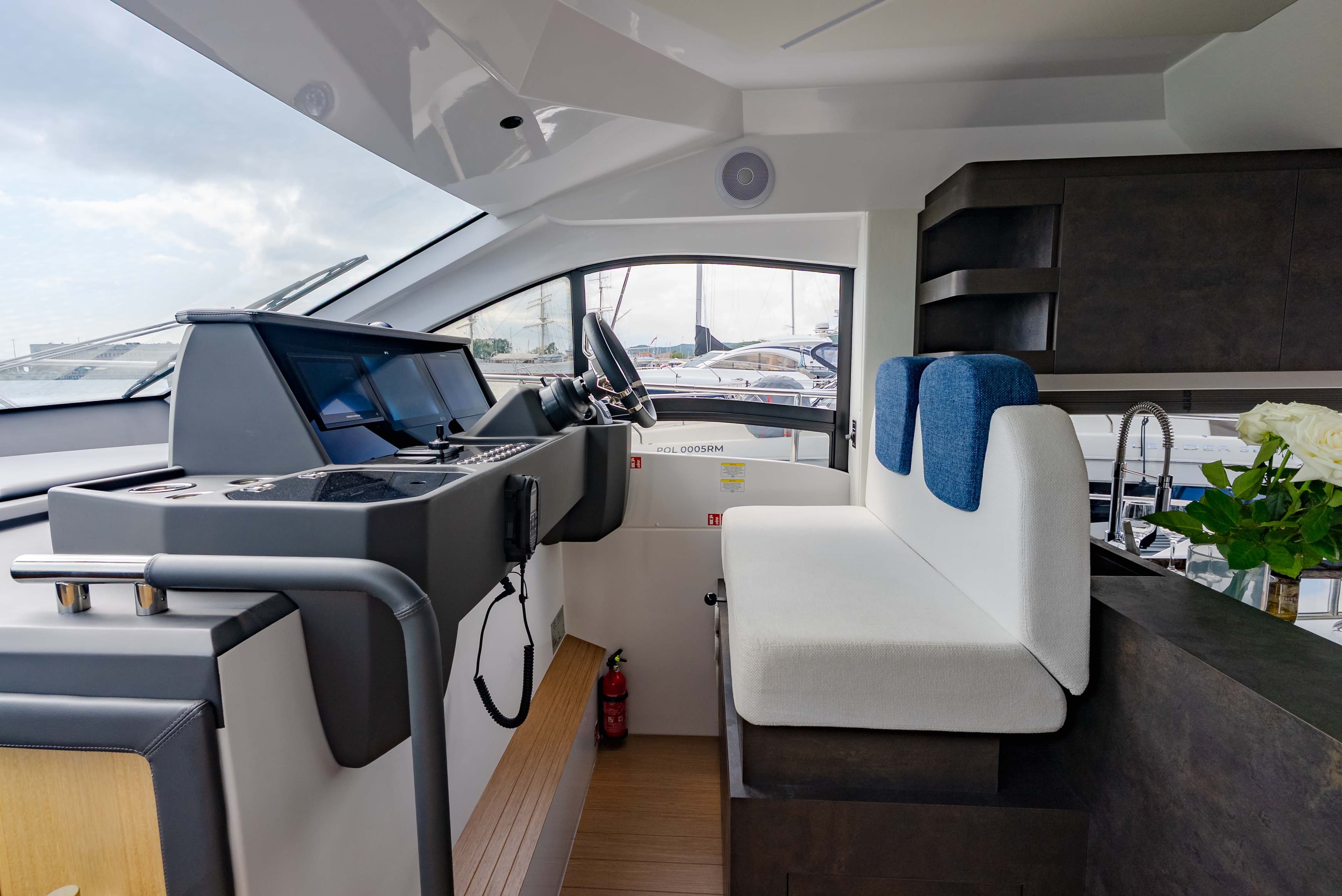 Sessa Fly 48 Premium – bilde 2 av 37