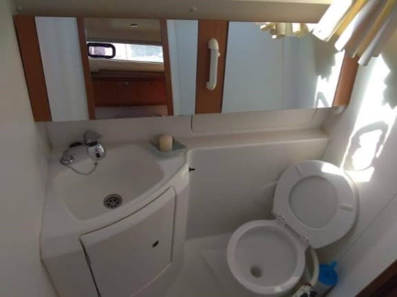 Beneteau Oceanis 37 Maria – bilde 4 av 12