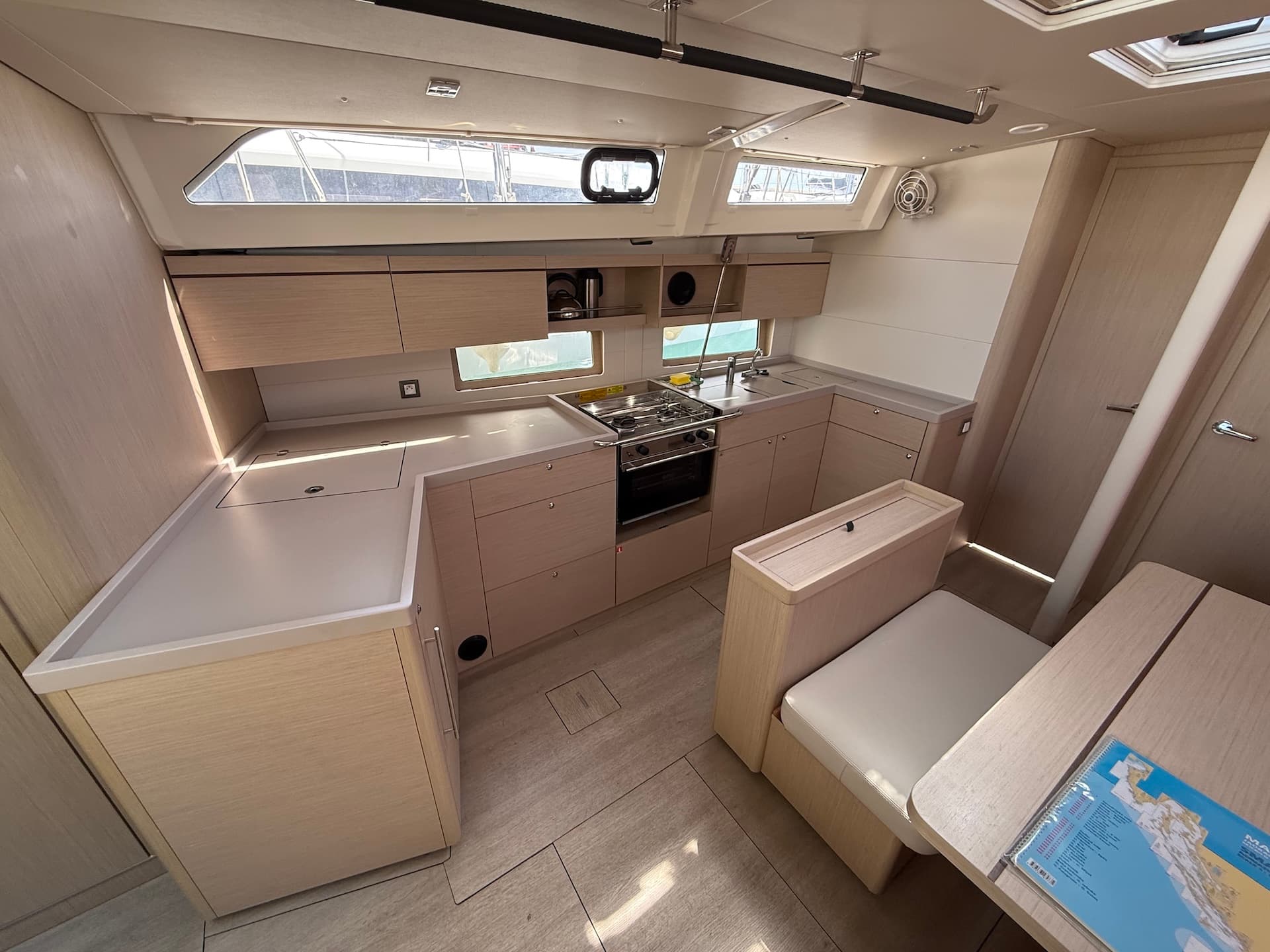 Beneteau Oceanis 46.1 Inmeda – bilde 3 av 18