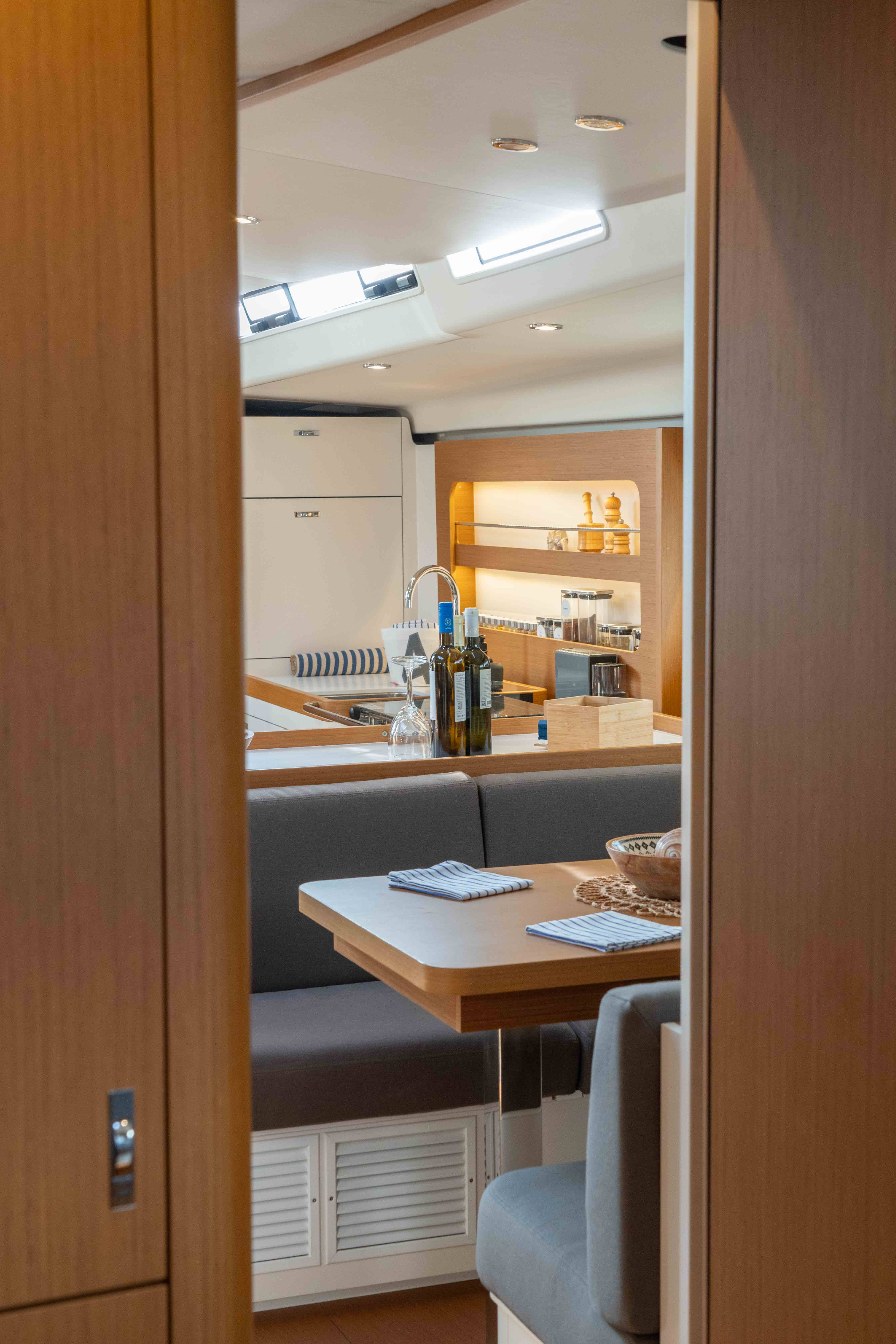 Beneteau First Yacht 53 Titanium Star – bilde 2 av 9
