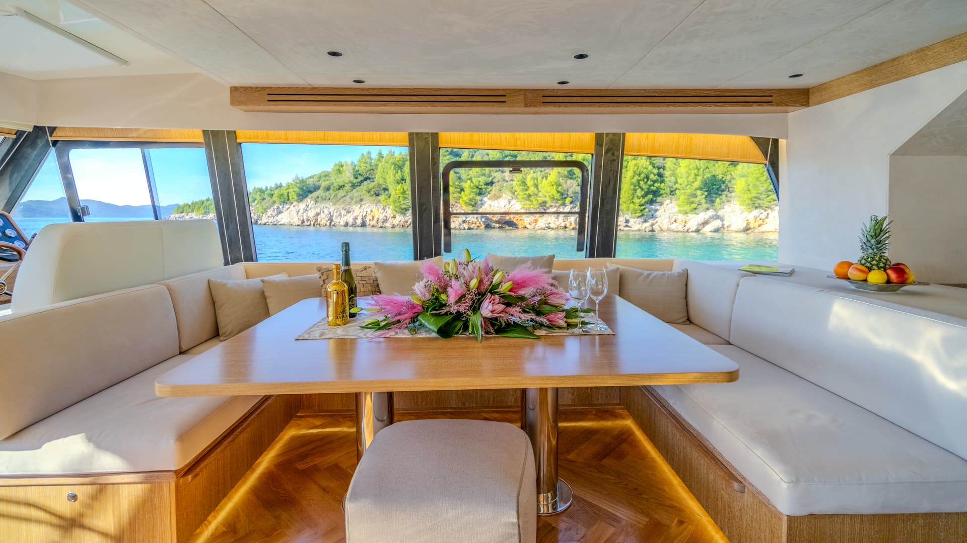 Motoryacht Cloud 9 – bilde 2 av 27