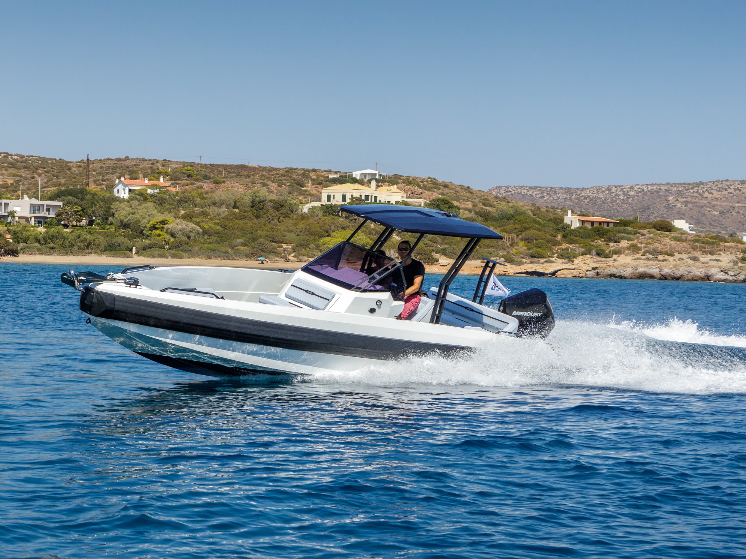 Motorboat Iron Hawke