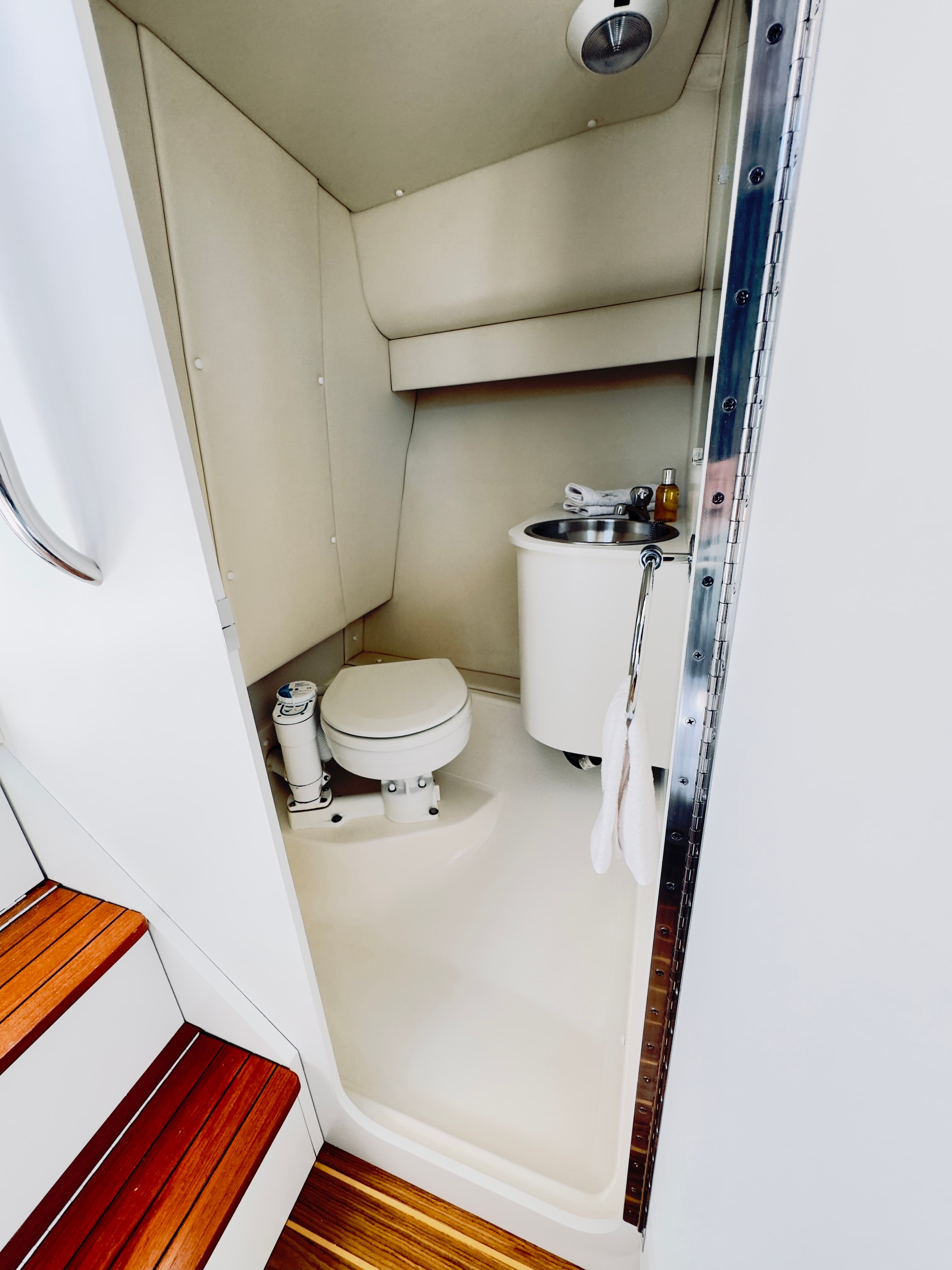 Tiara 2900 Coronet Fiki – bilde 4 av 9