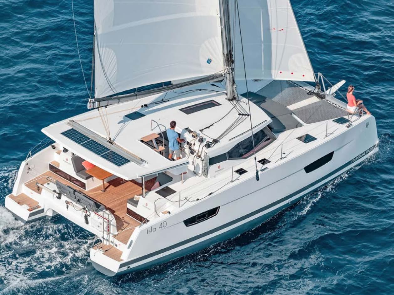 Fountaine Pajot Isla 40 Kebitree