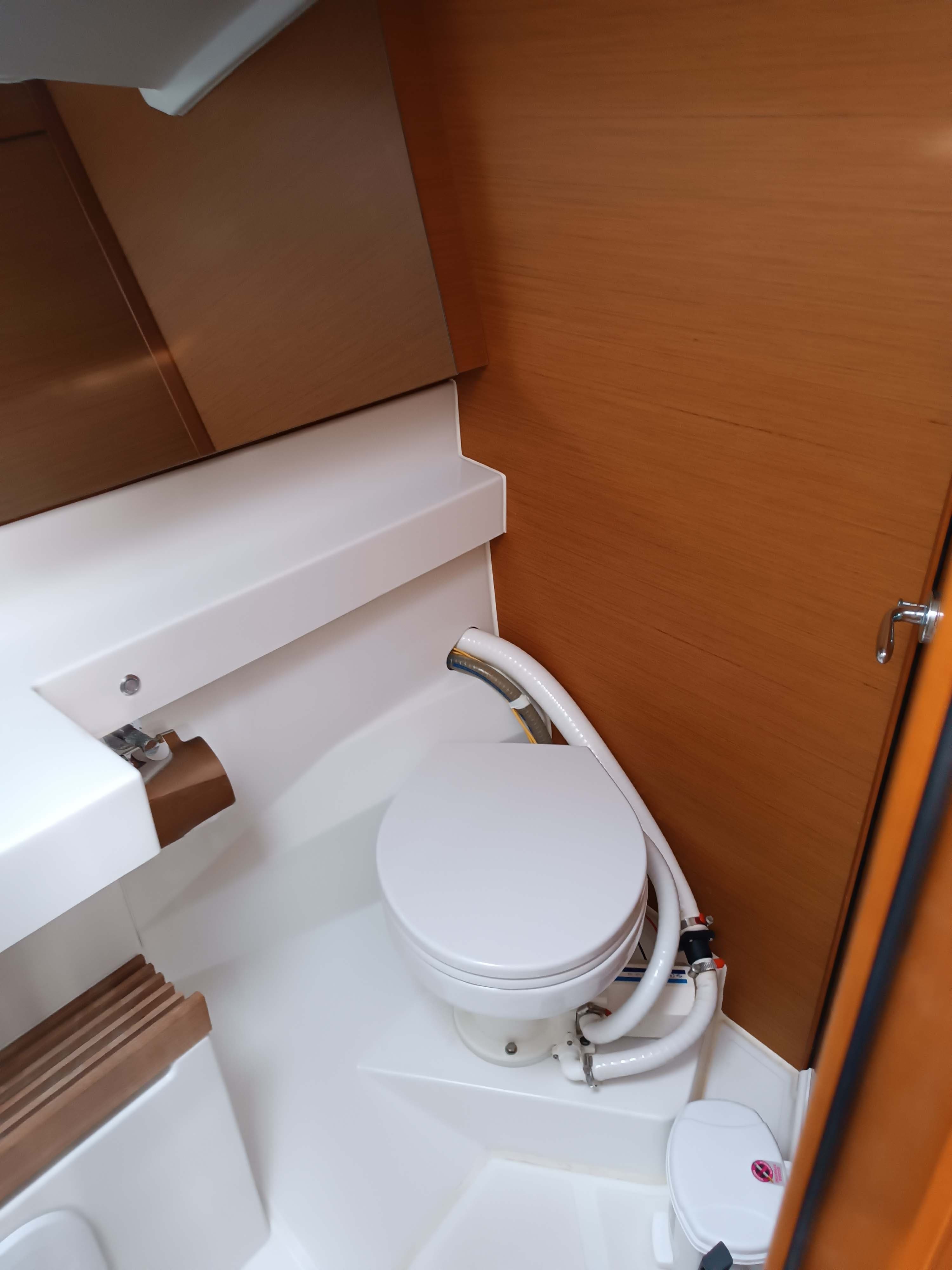 Jeanneau Sun Odyssey 440 FUNKY ONE – bilde 5 av 15