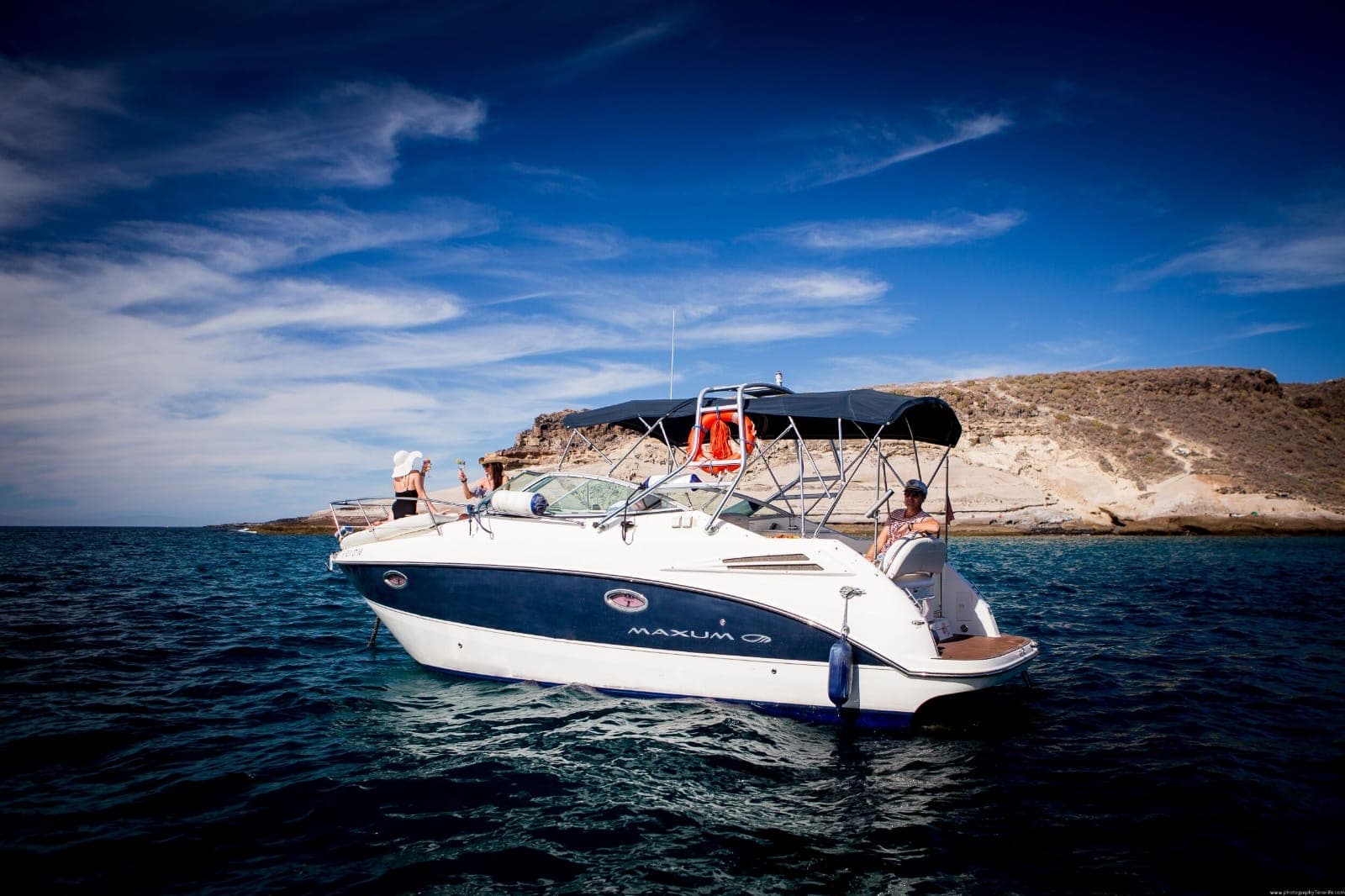 Motorboat Armani – bilde 2 av 6