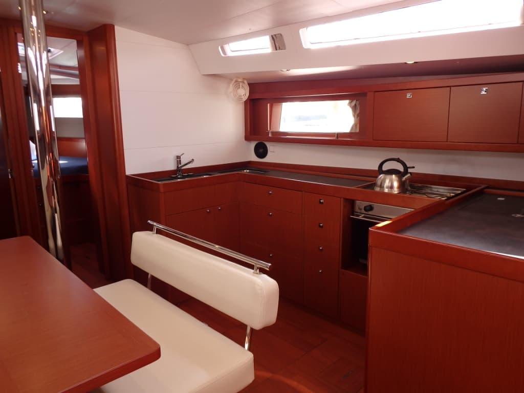 Beneteau Oceanis 48 Joy – bilde 2 av 8