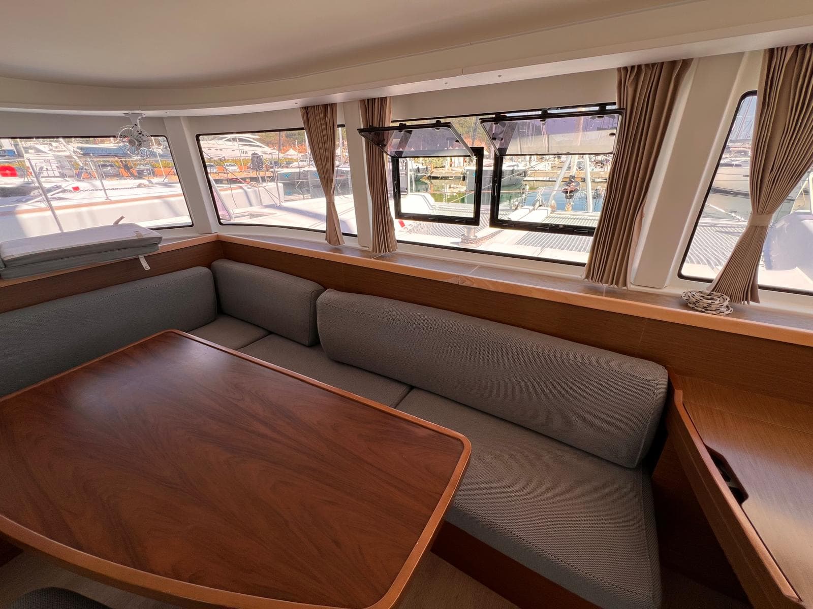 Lagoon 42 ICE CAT – bilde 2 av 10