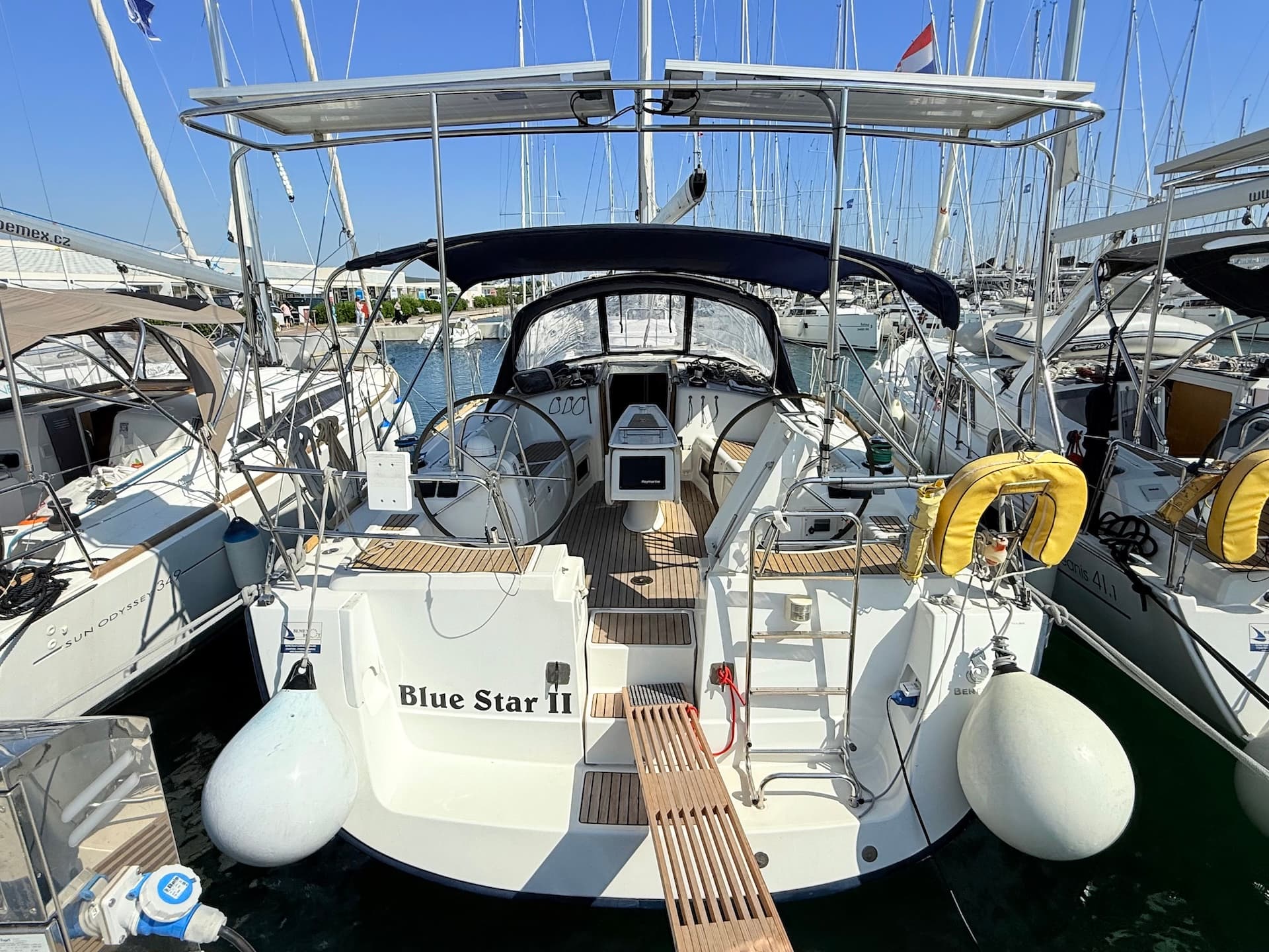 Beneteau Oceanis 43 Blue Star II – bilde 2 av 19