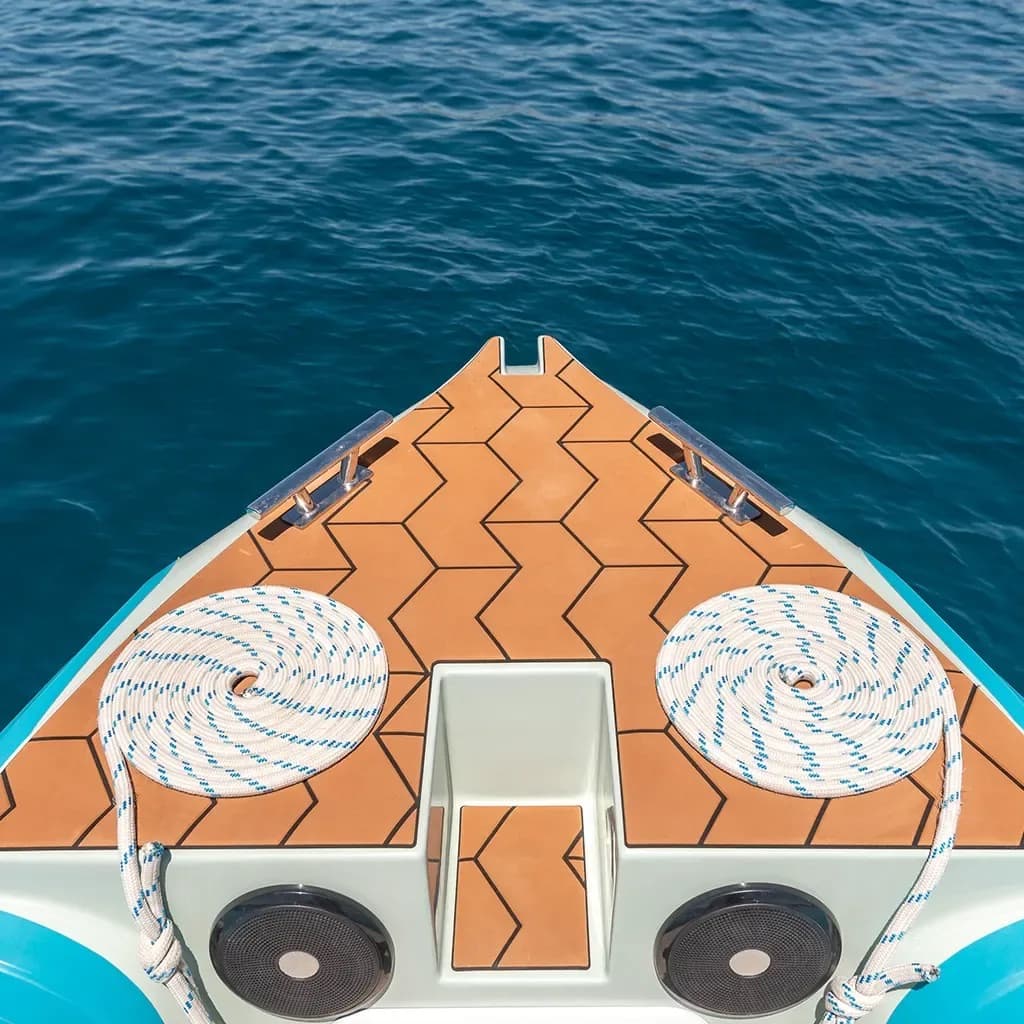 Motorboat Bura 8.0 – bilde 2 av 9