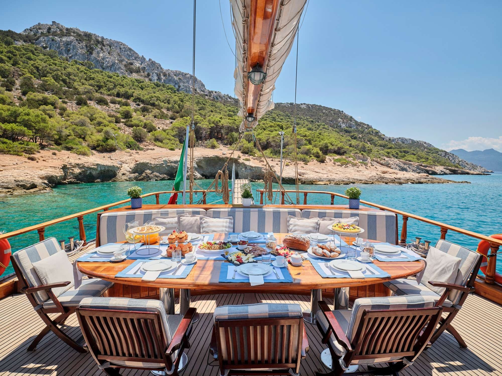 Motor sailer Myra – bilde 3 av 11