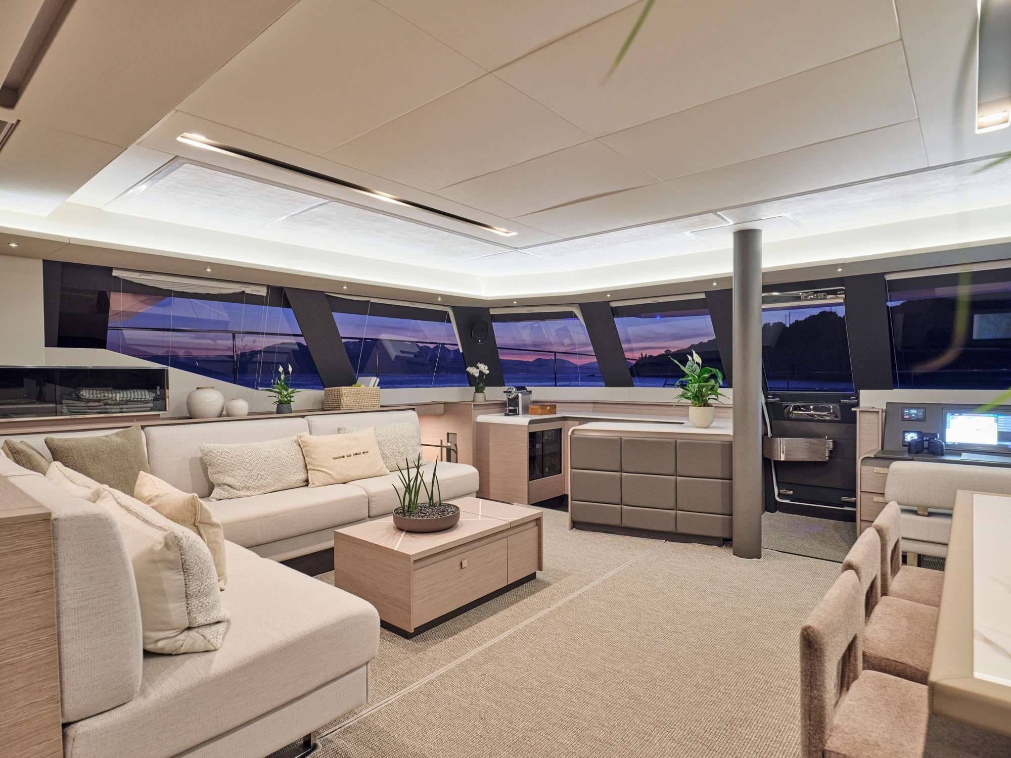 Fountaine Pajot Power 67 Alena – bilde 5 av 10