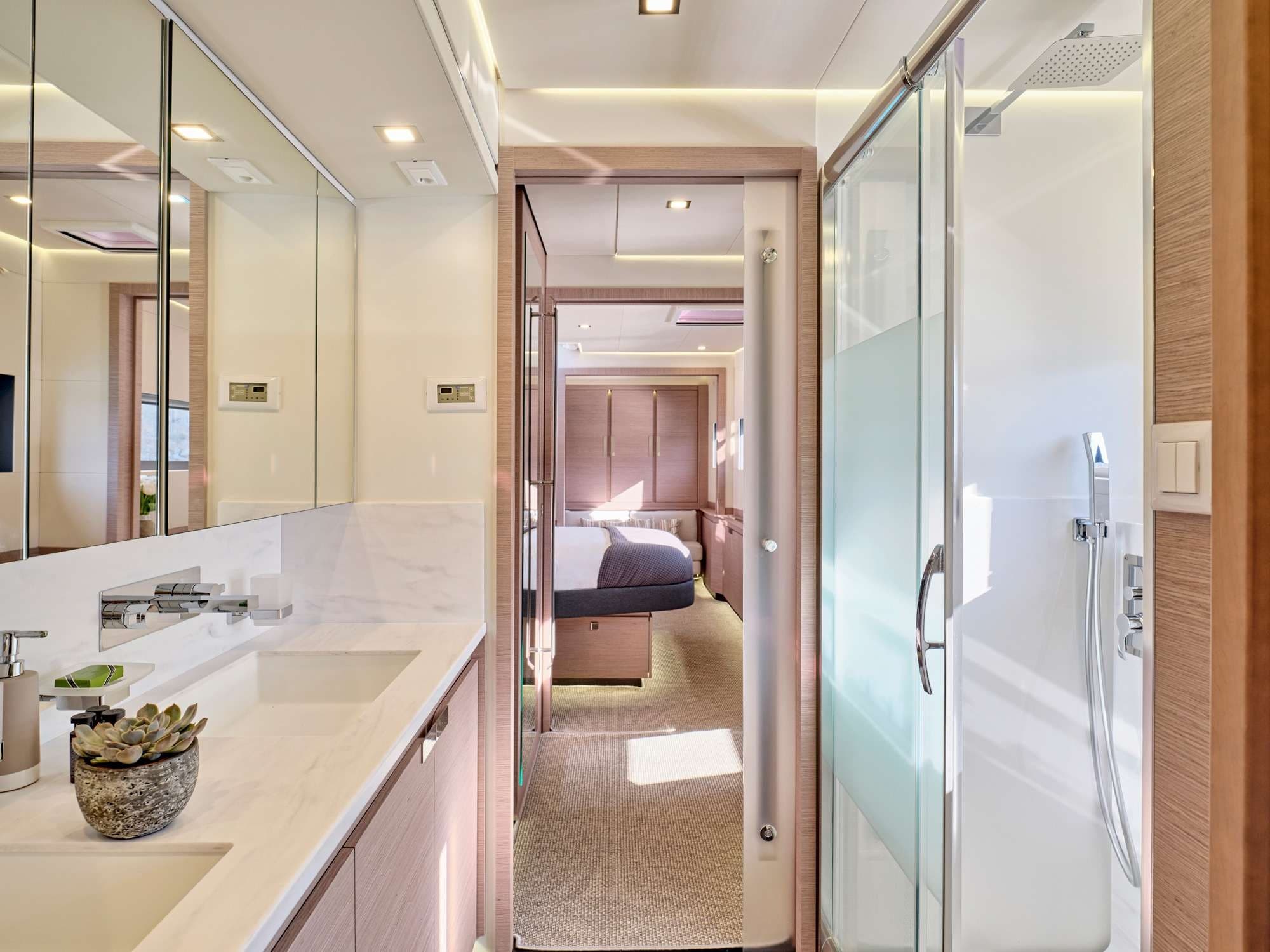 Fountaine Pajot Power 67 Alena – bilde 4 av 10