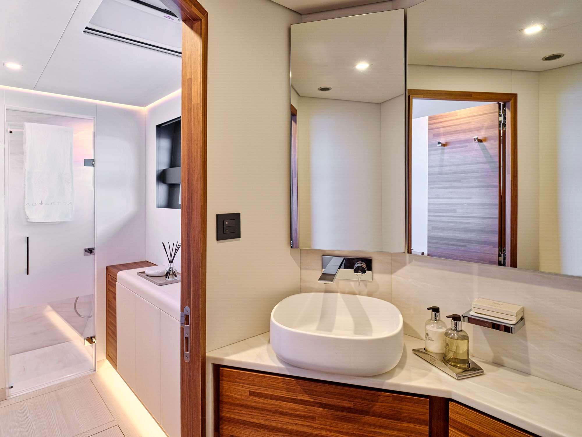 Fountaine Pajot Thira 80 Magic Moments – bilde 3 av 10