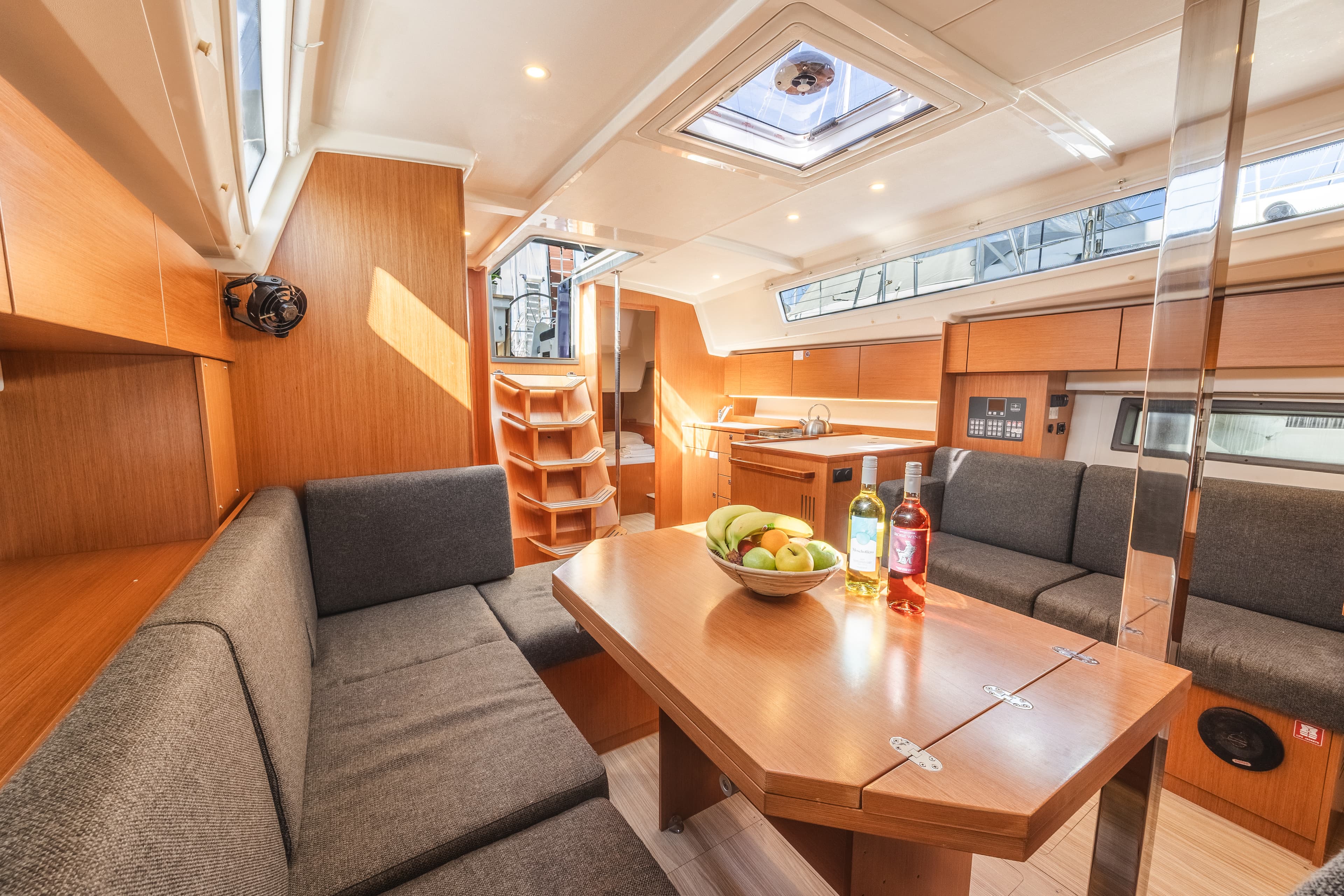 Bavaria C42 Arian – bilde 2 av 44